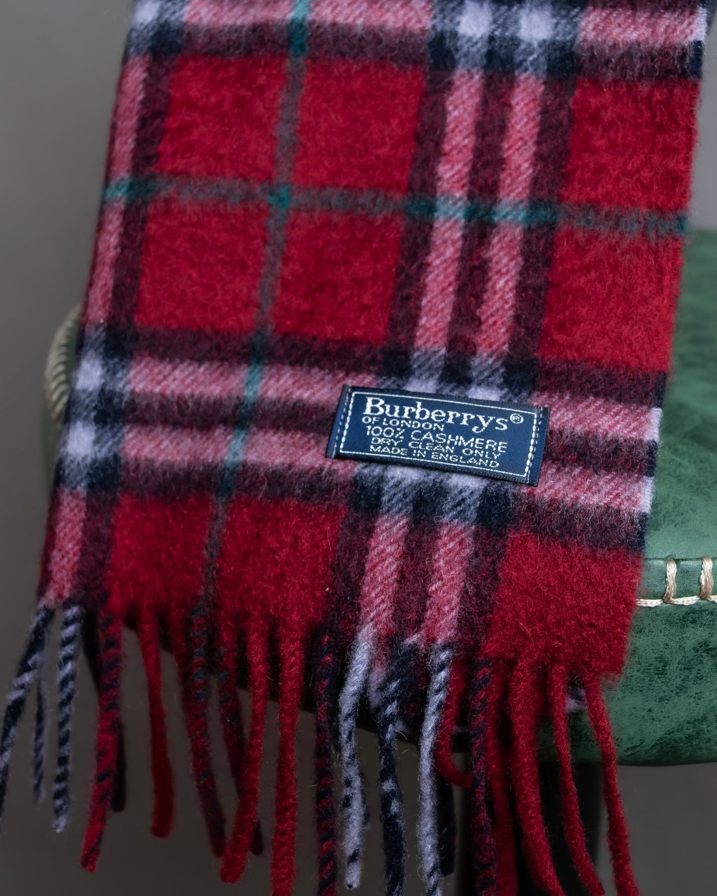 "BURBERRYS" 100% cashmere traditional check pattern fringe design muffler