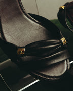 "CHANEL" 90's-00's Bow leather ankle strap sandals