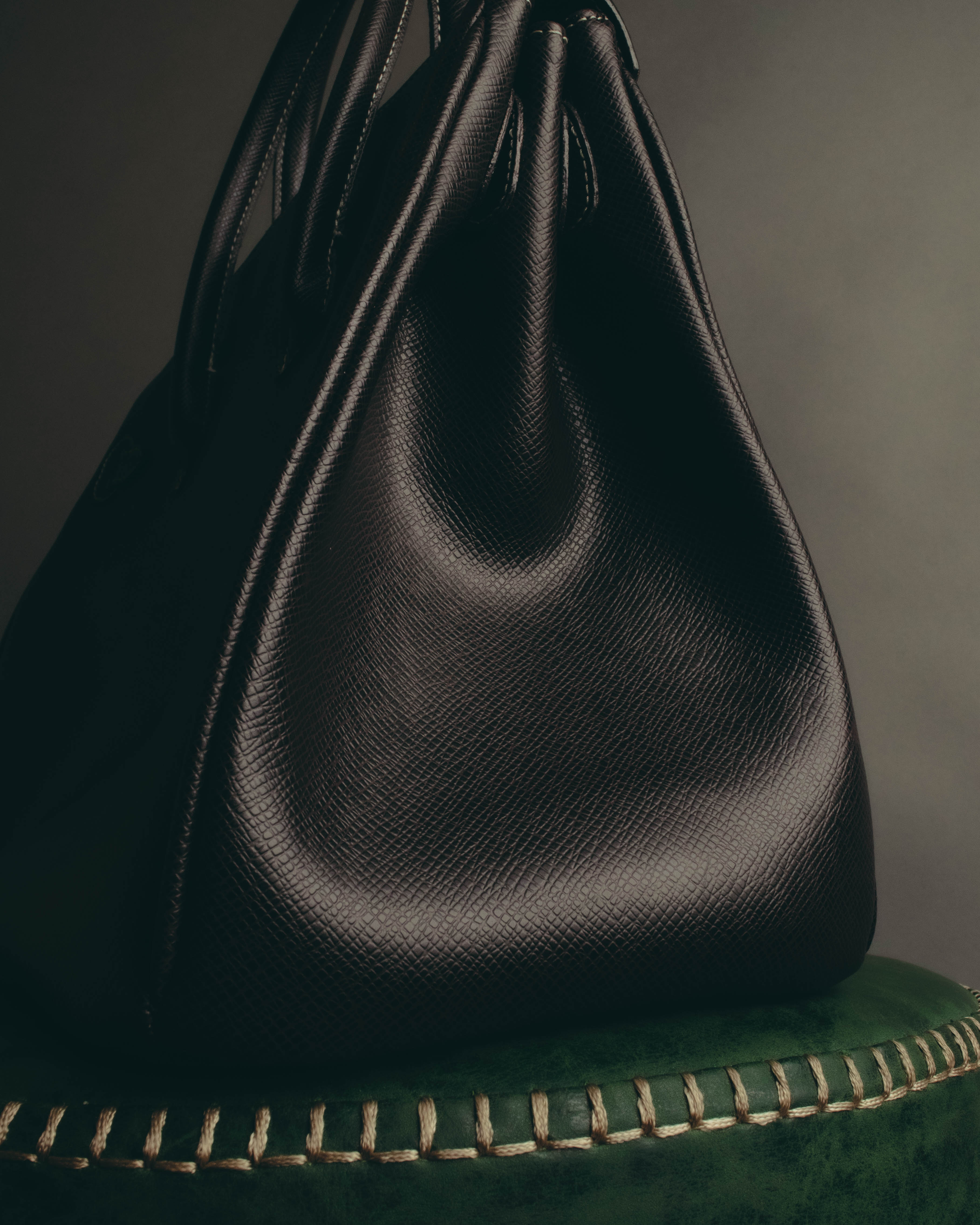 "Yves Saint Laurent" 90's-00's Classic textured leather structured top handle bag