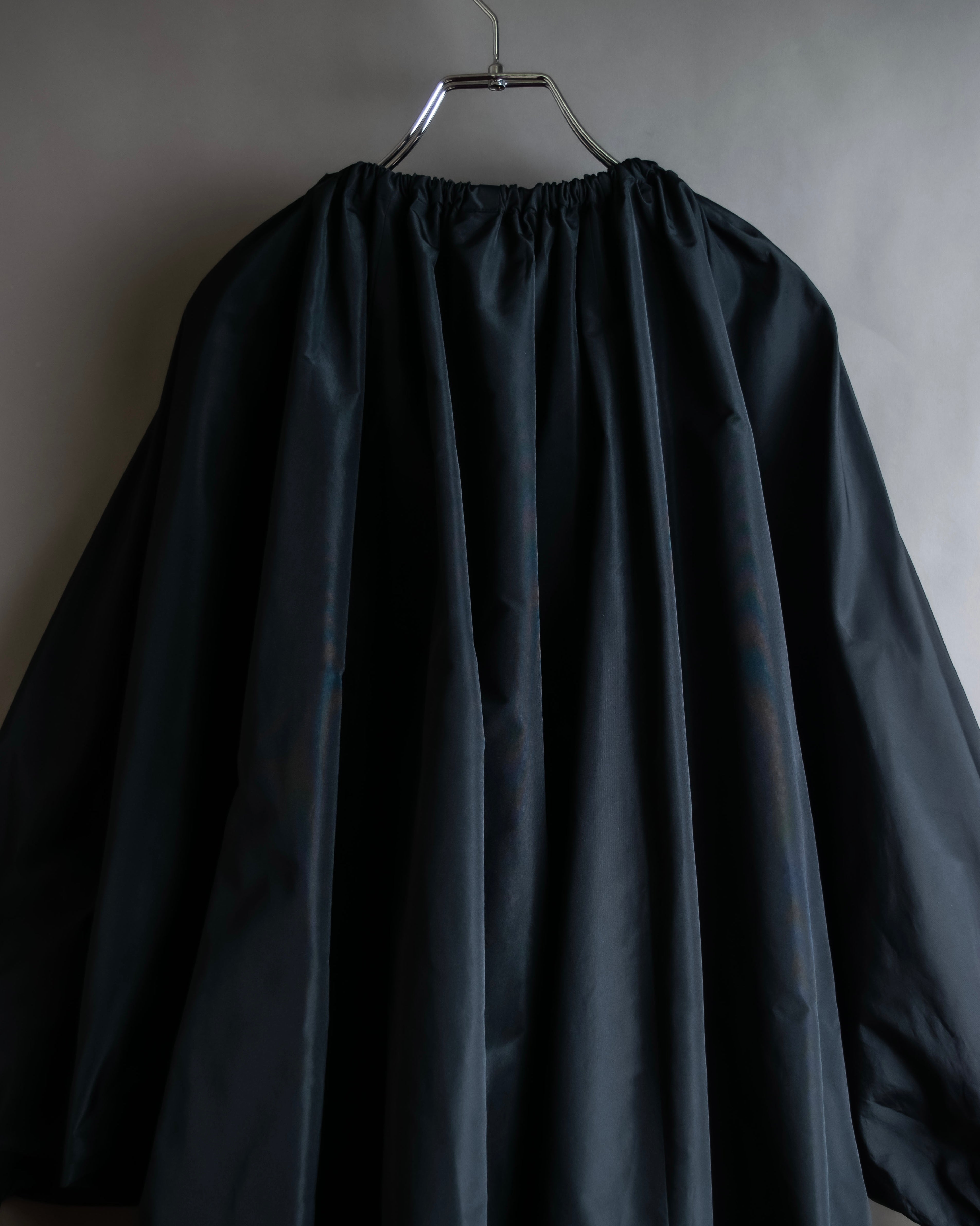 "PATOU" Ribbon shirring design poncho dress