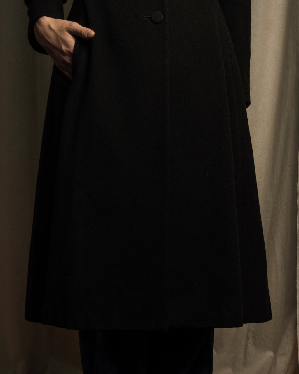 -SPECIAL- "JEAN PAUL GAULTIER"
 90's-00's Waist shape A-line silhouette black color super long coat