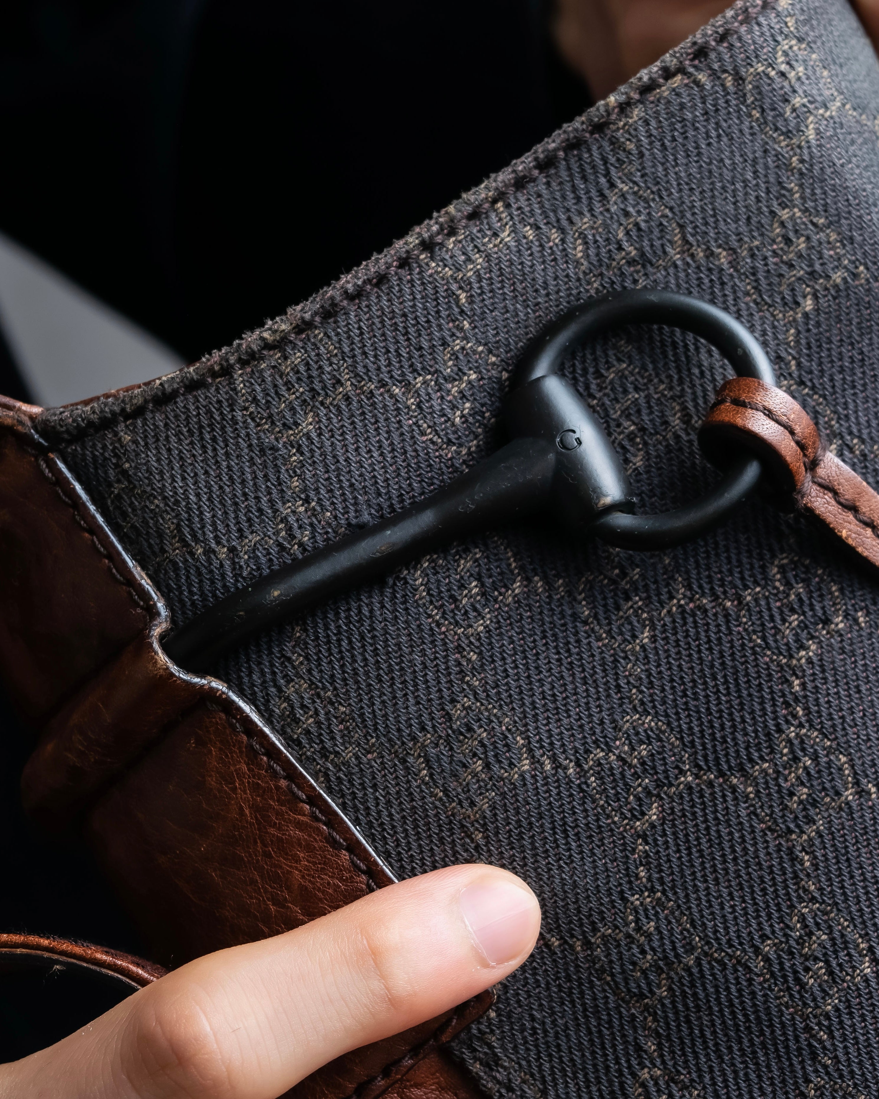 "GUCCI" GG canvas horsebit detail shoulder bag