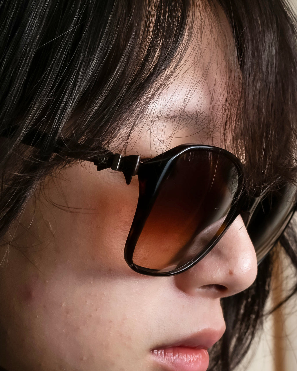 "CHANEL" Butterfly frame brown lens sunglasses