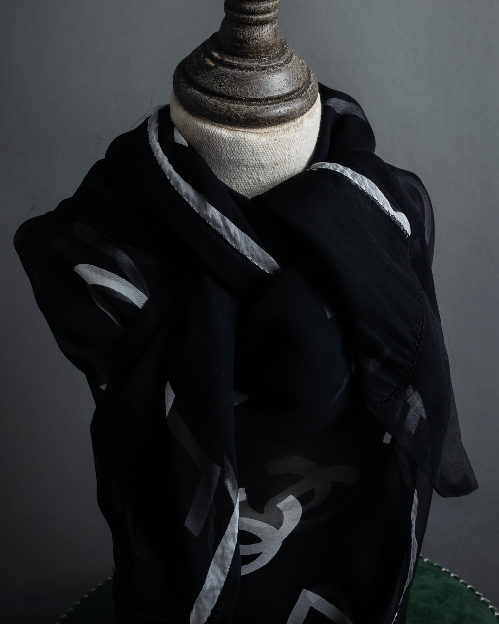 "CHANEL" Typography logo engraved large scarf