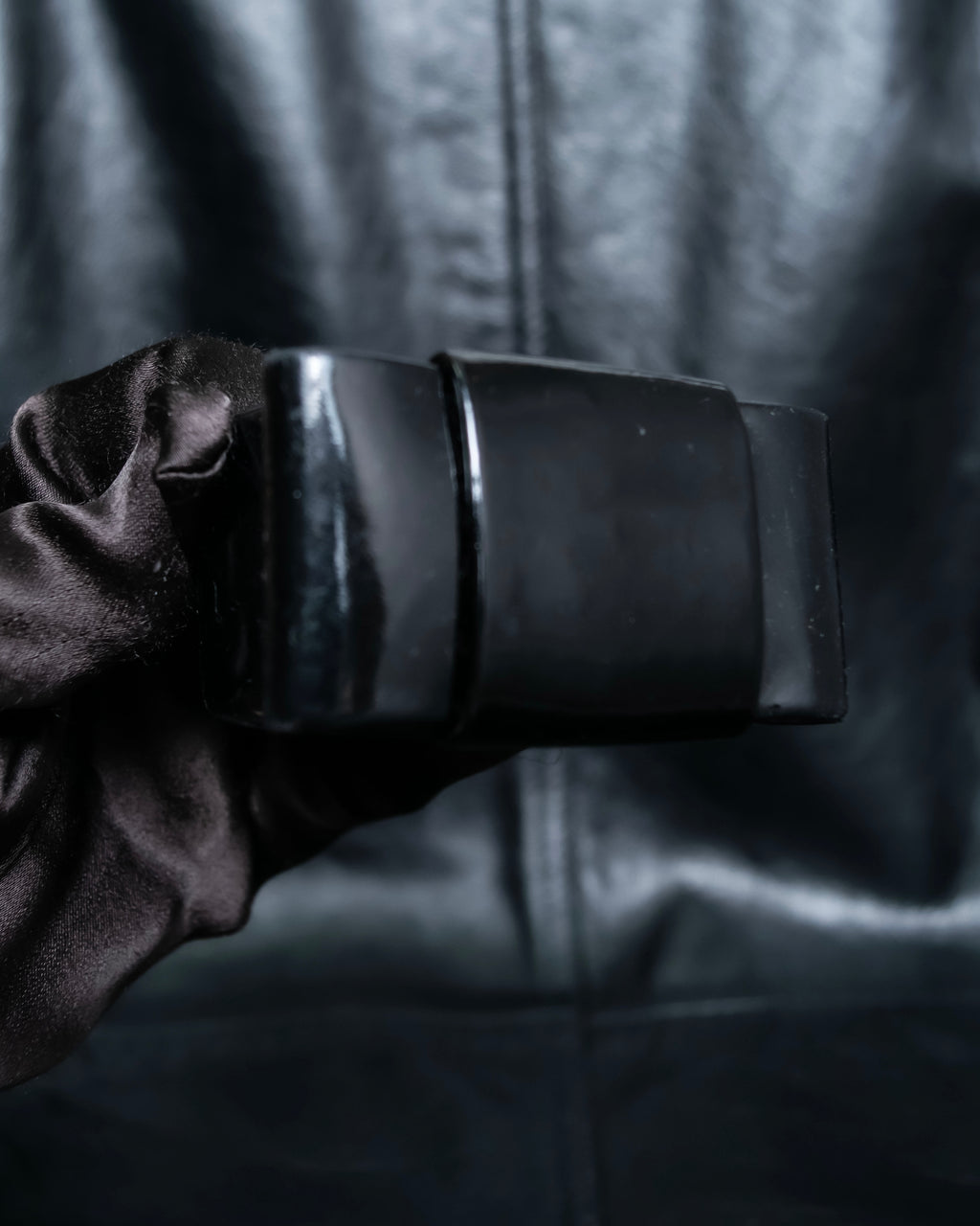 "miu miu"  Ribbon design bangle