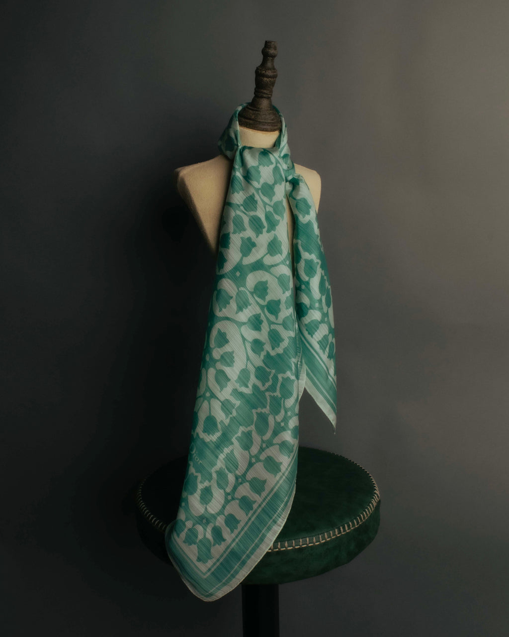 "Christian Dior" 85's-95's Vintage emerald tulip botanical silk shantung scarf