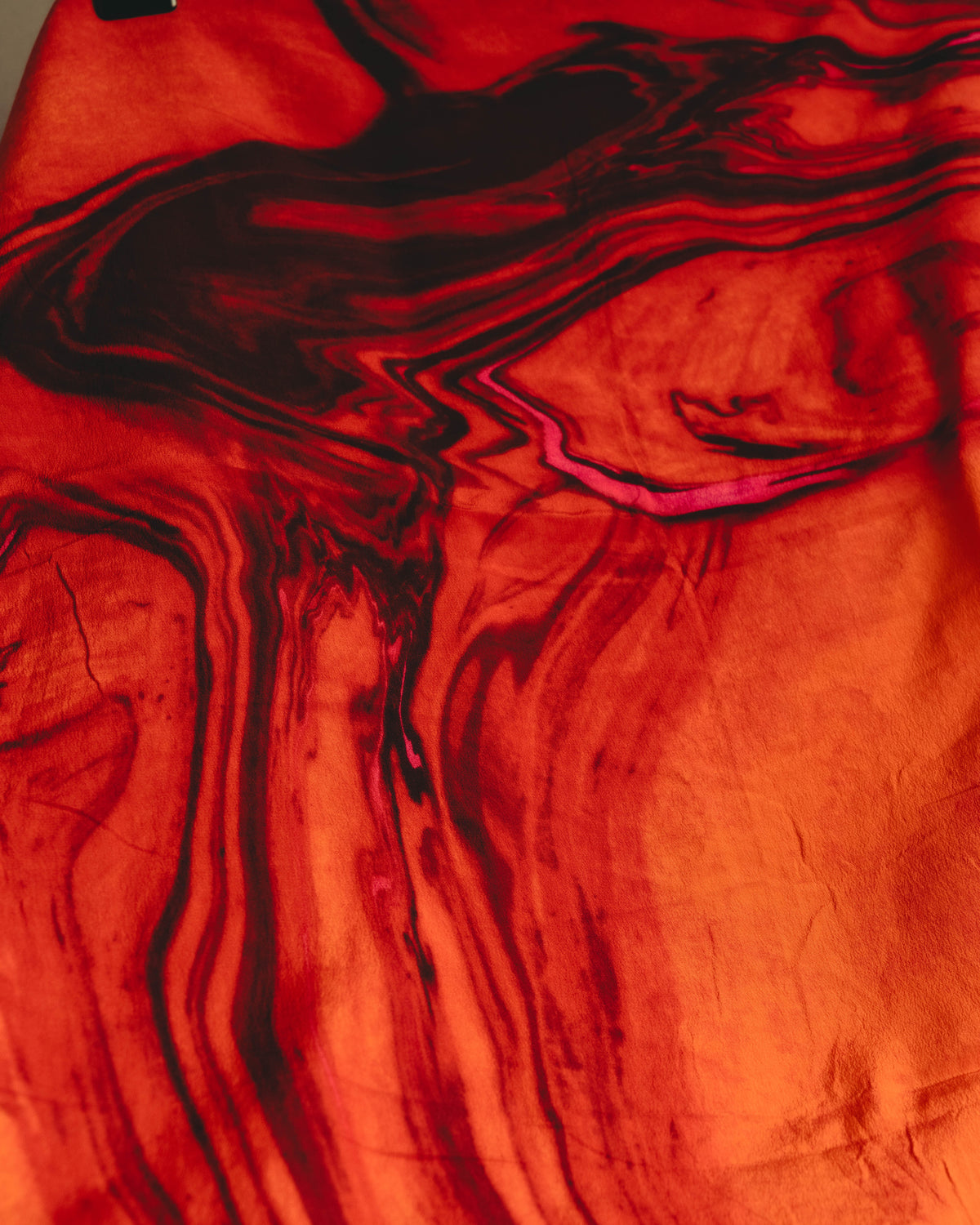 –SPECIAL– “GUCCI” 80’s-90’s Abstract marble print silk scarf