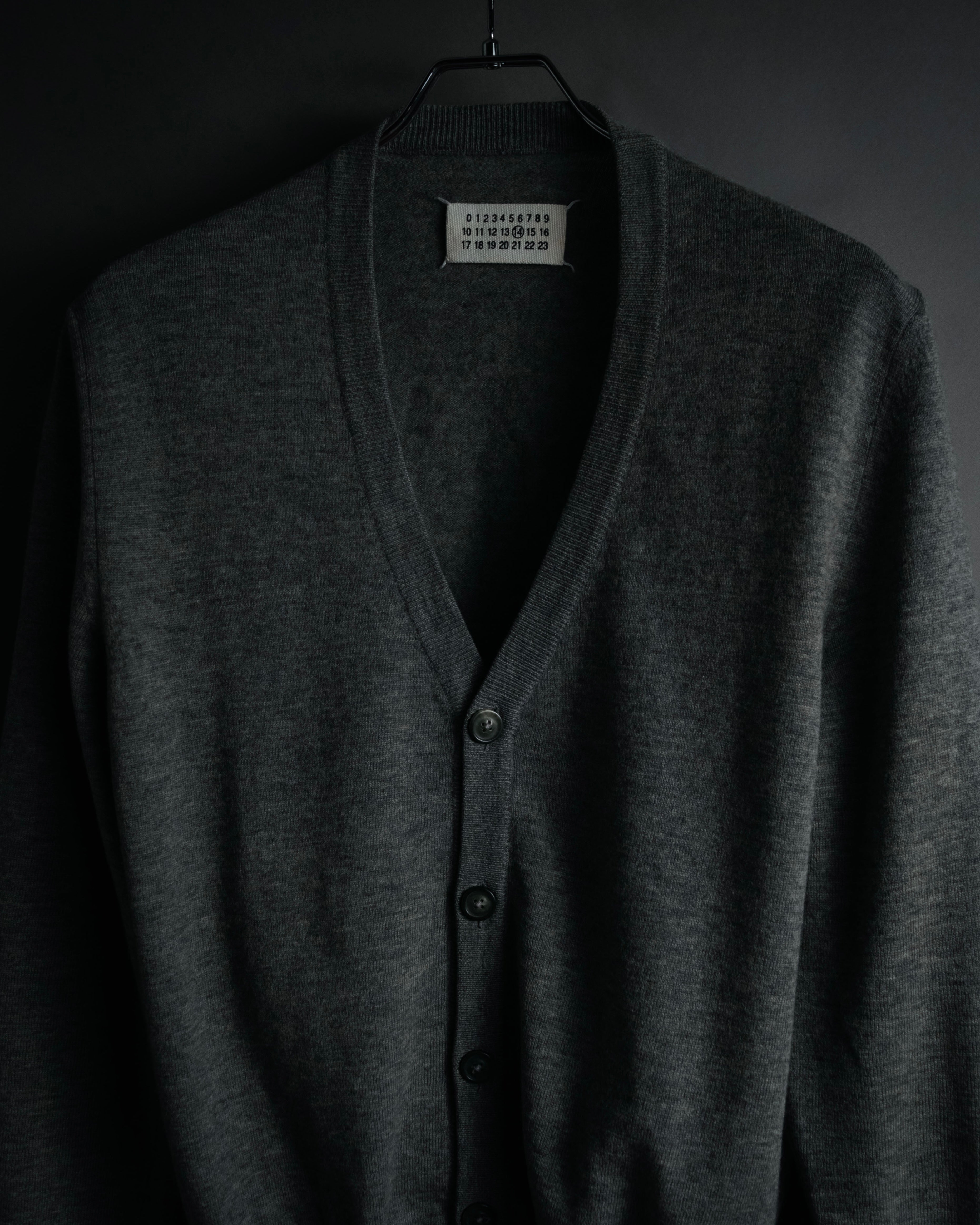 “MARTIN MARGIELA 14” 00’s Elbow patch wool cardigan