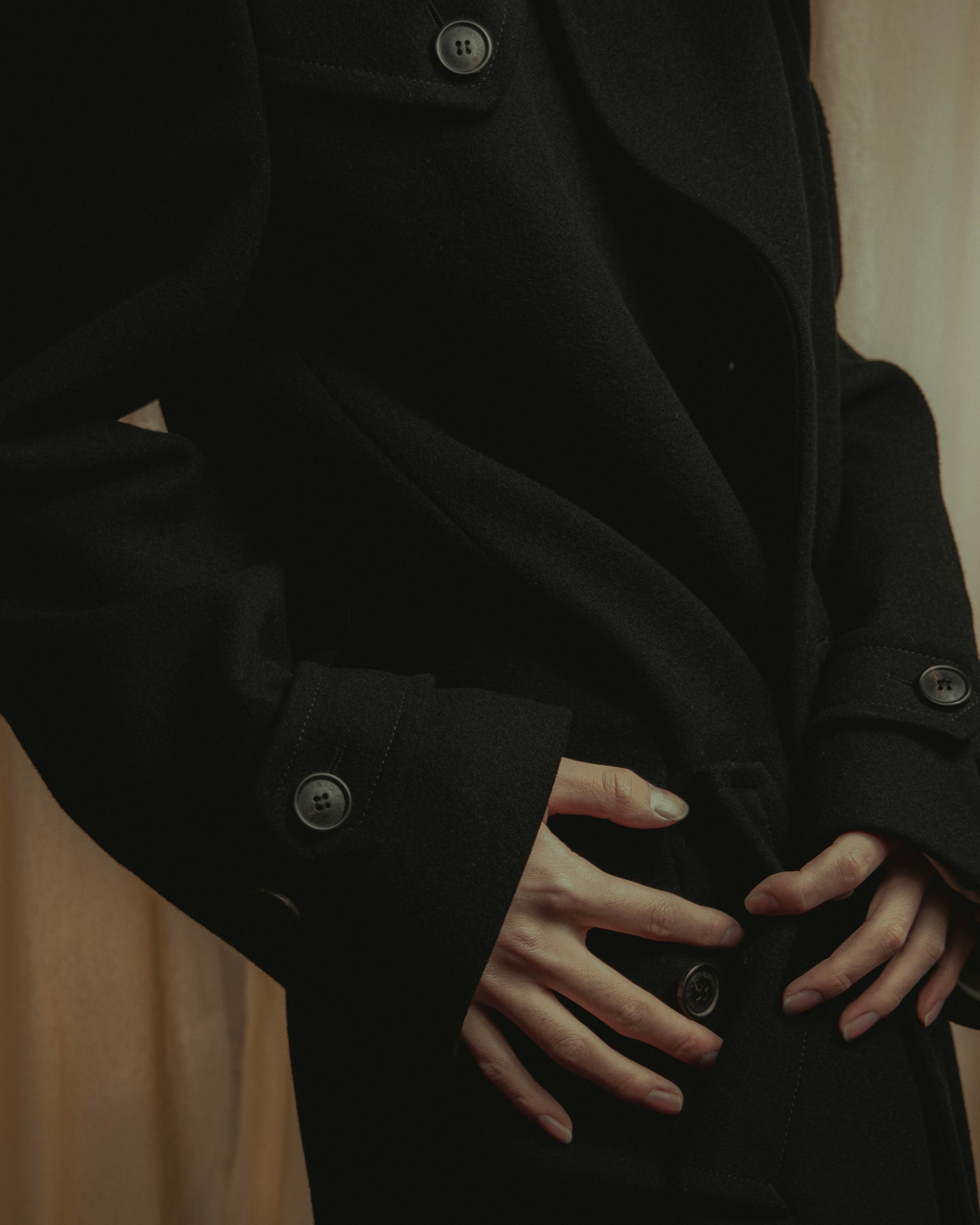 "VIKTOR&ROLF" Sculptural lapel melton coat