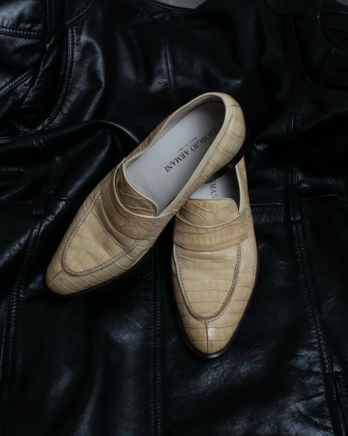 "GIORGIO ARMANI"Off-white crocodile leather loafers