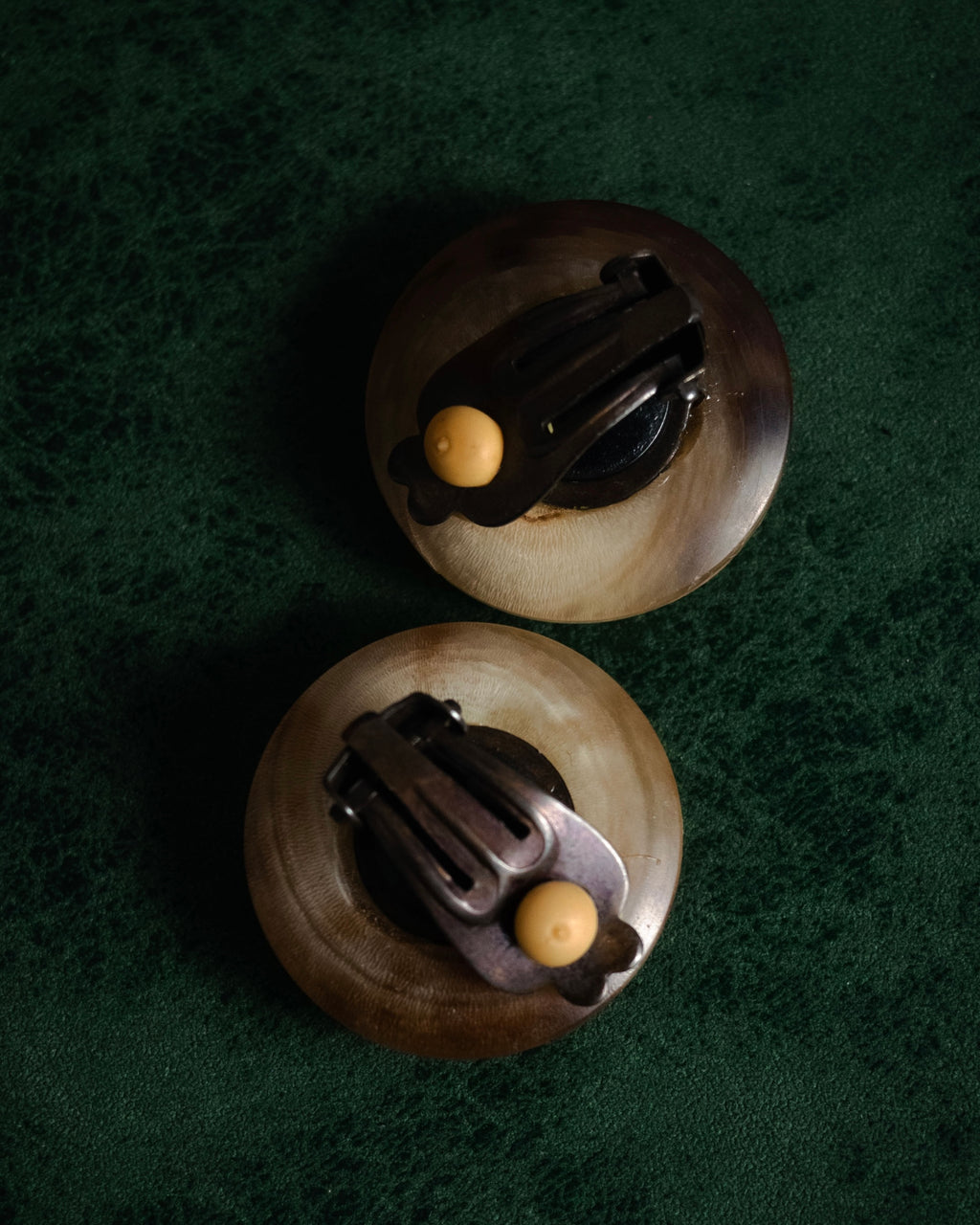 "HERMES" 90’s horn motif buffalo horn clip earrings