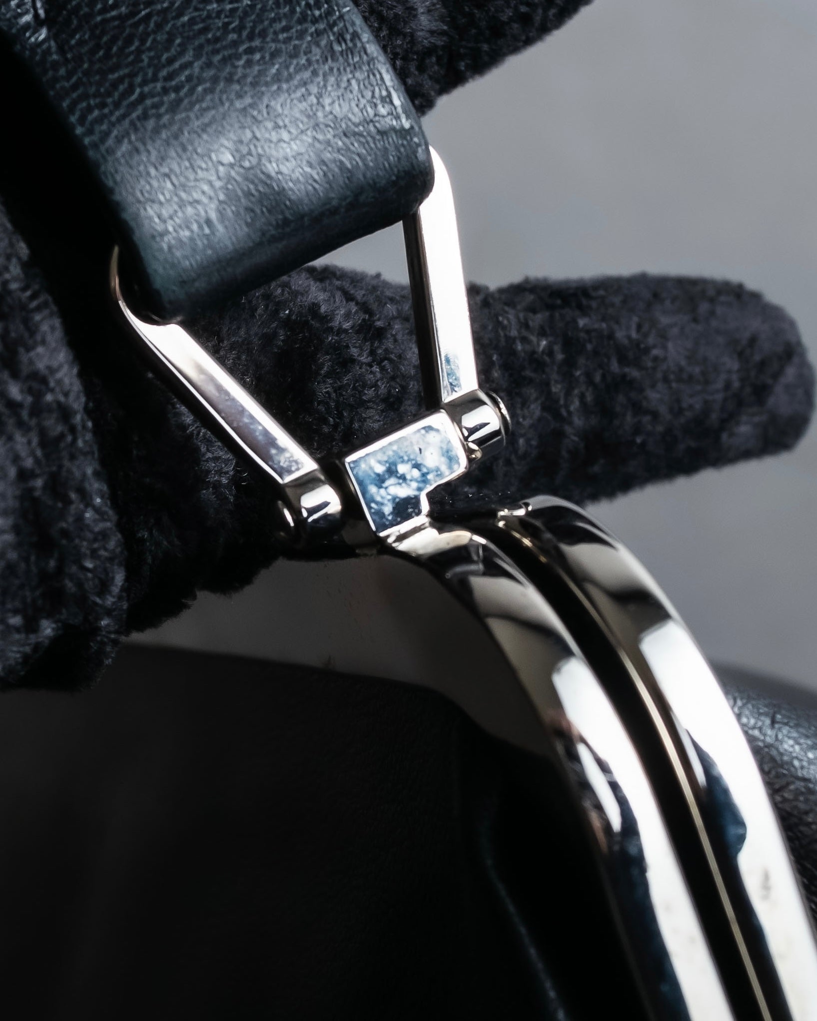 "MARNI" Side ribbon design rounded body leather bag