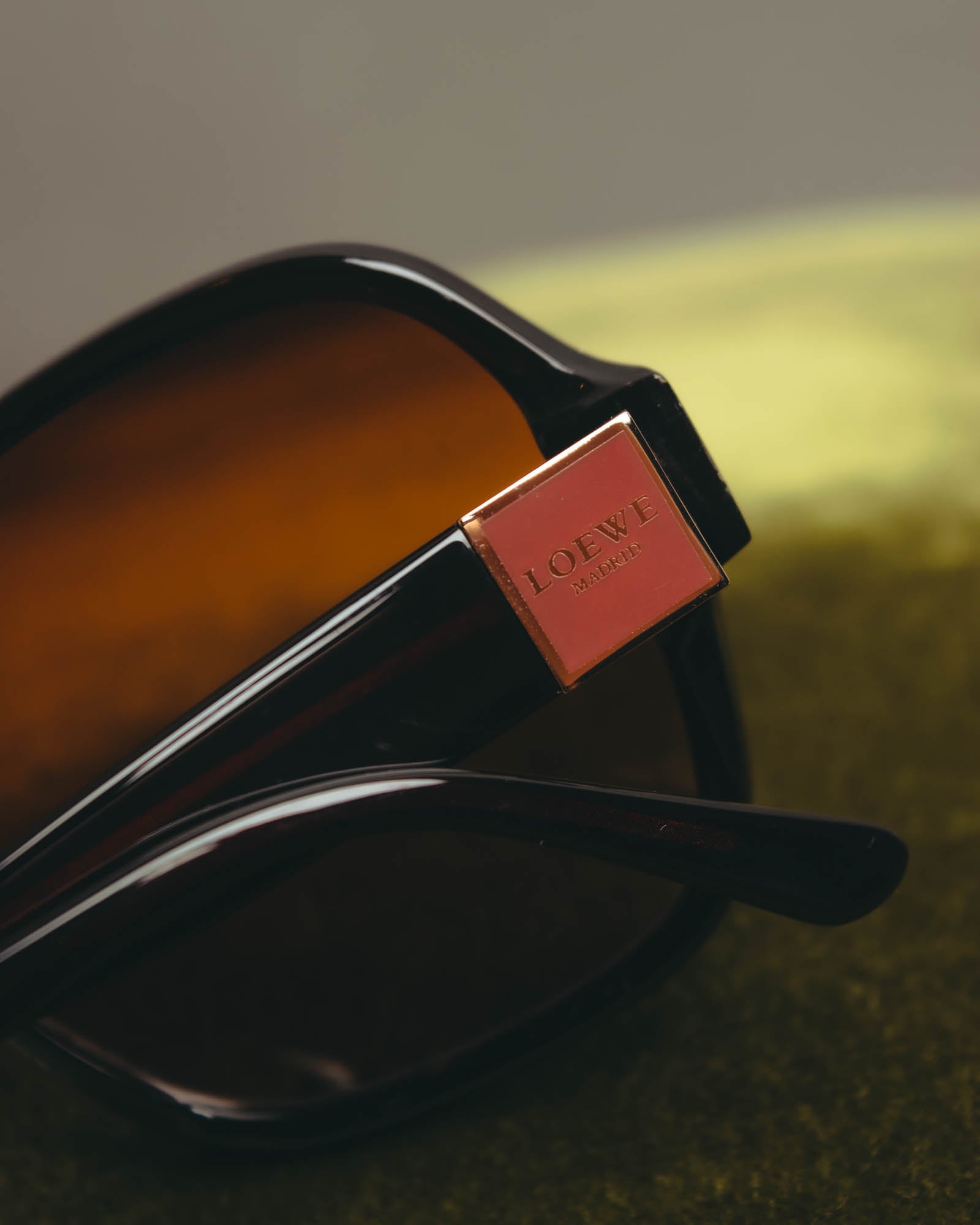 "LOEWE" 00's-10's Oversized butterfly sunglasses