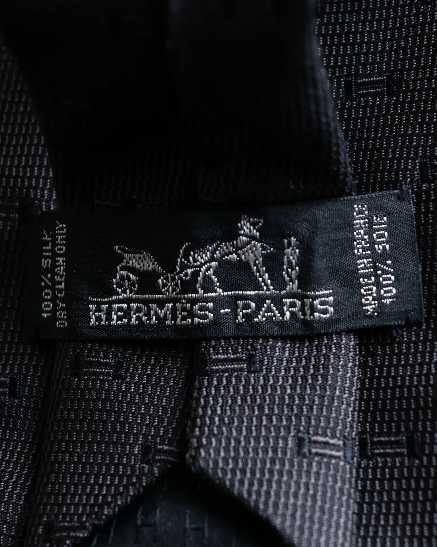 "HERMES" H embroidered pattern silk neck tie