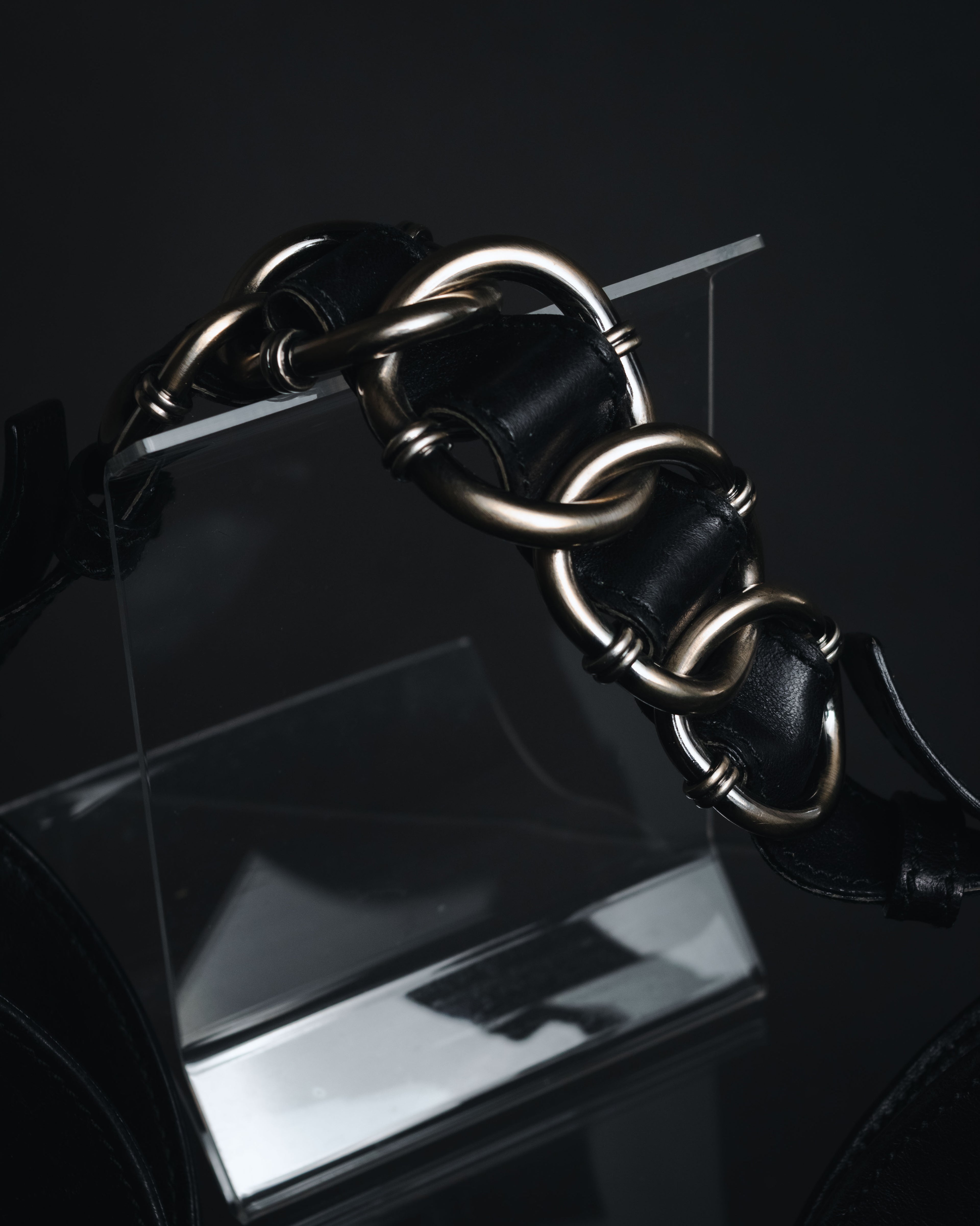 –SPECIAL– "Salvatore Ferragamo"
00’s Gancini gathered leather hobo bag