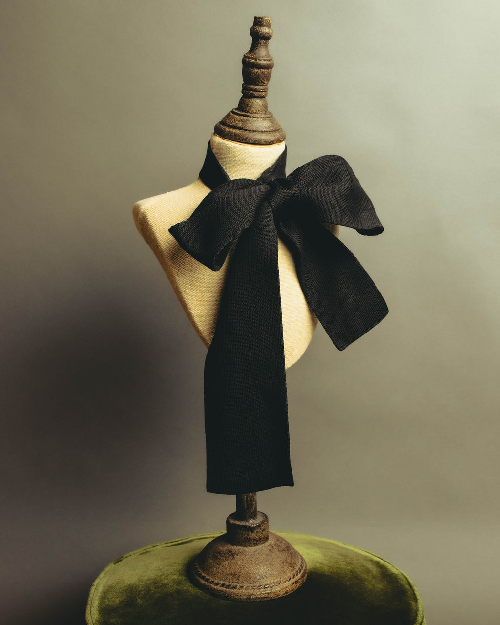 "Hermès" Black silk knit tie