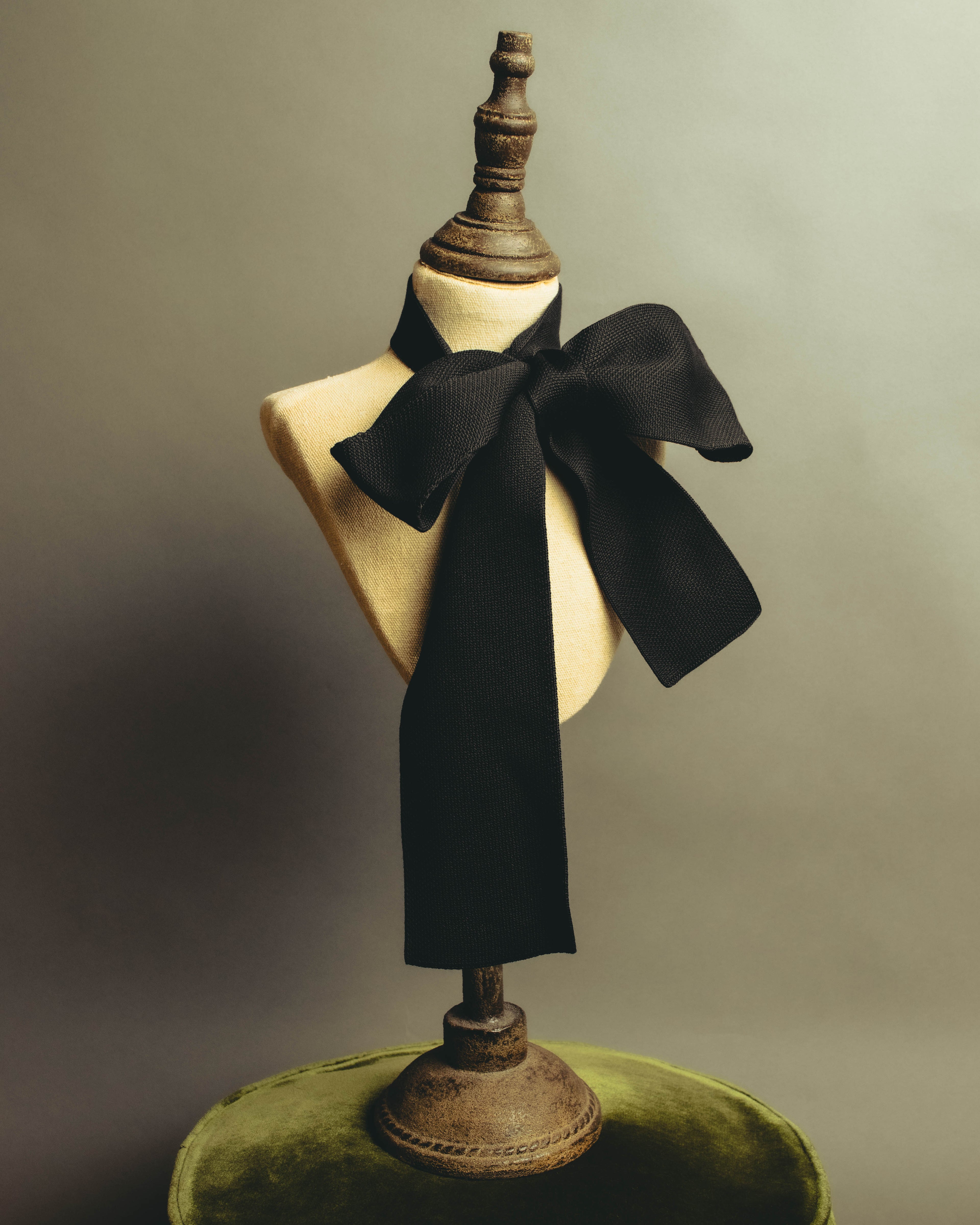 "Hermès" Black silk knit tie