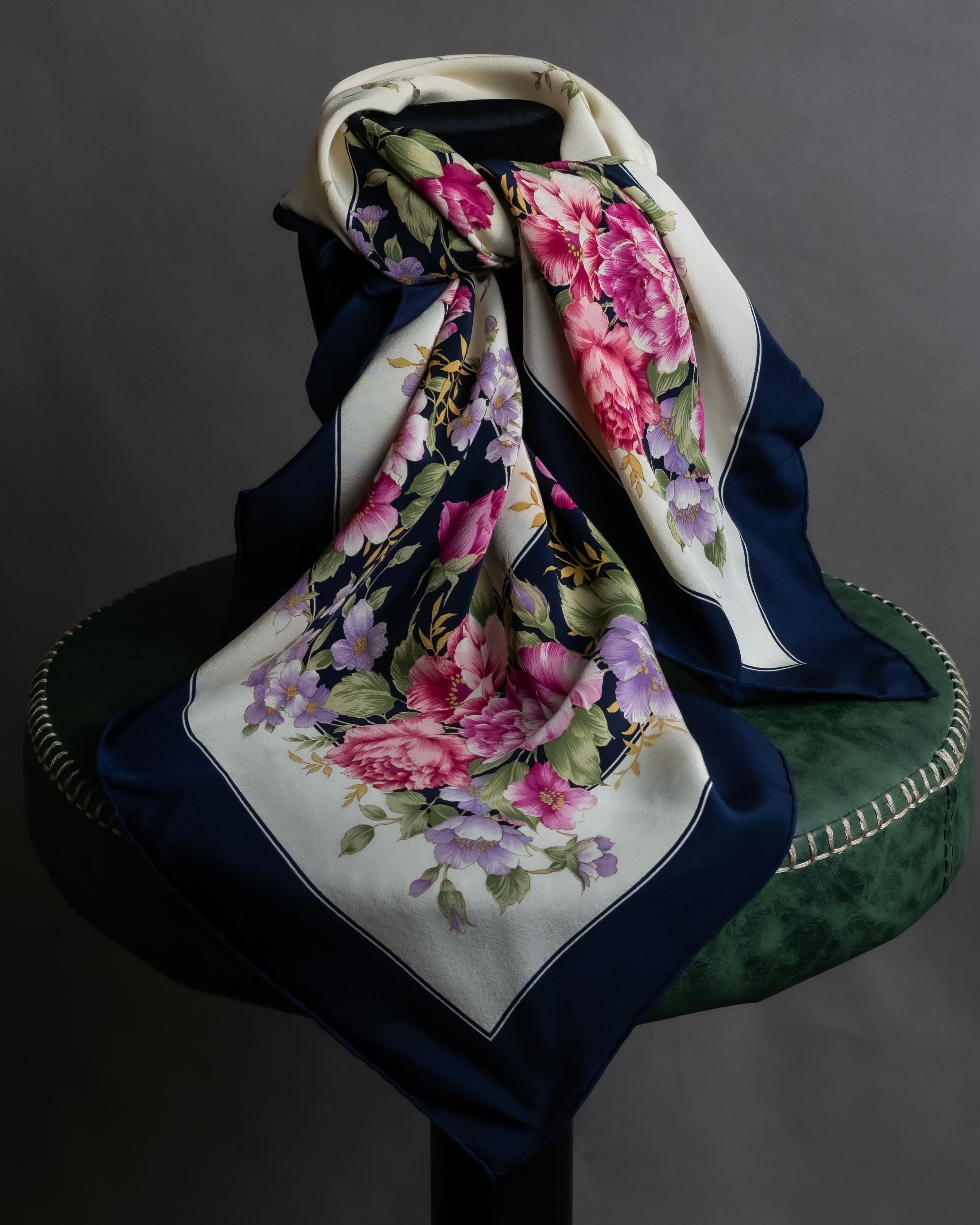 "YVES SAINT LAURENT" Peony small flower bouquet pattern silk scarf