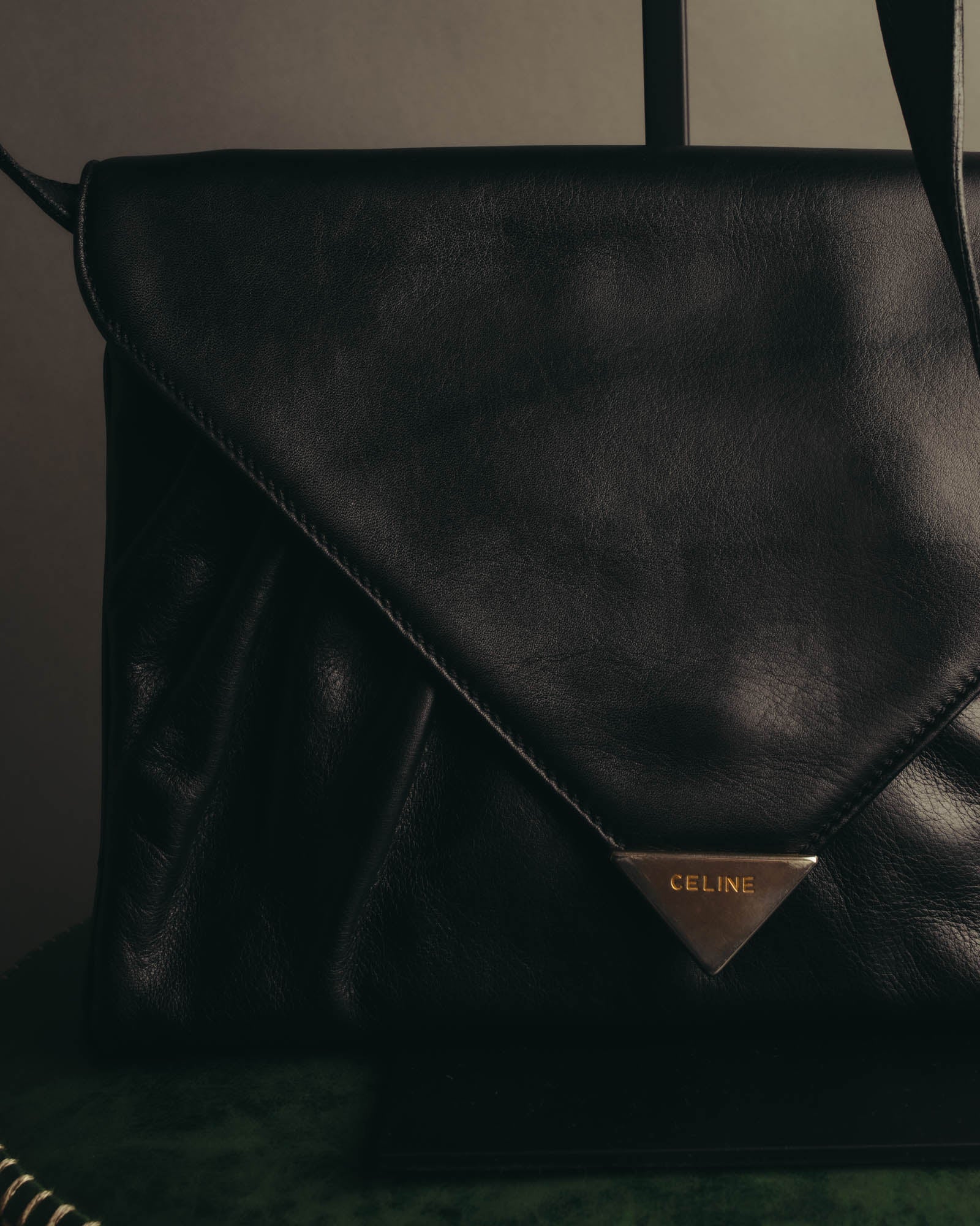"CELINE" 70's-80's Classic black leather shoulder bag