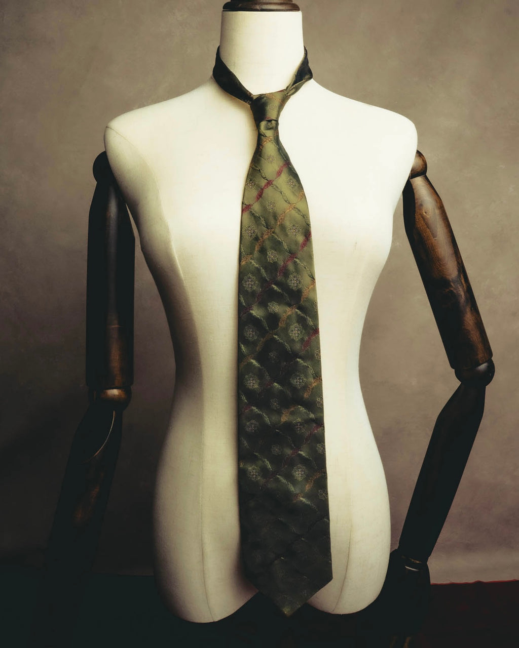 "Yves Saint Laurent" 80's-90's Olive silk jacquard necktie