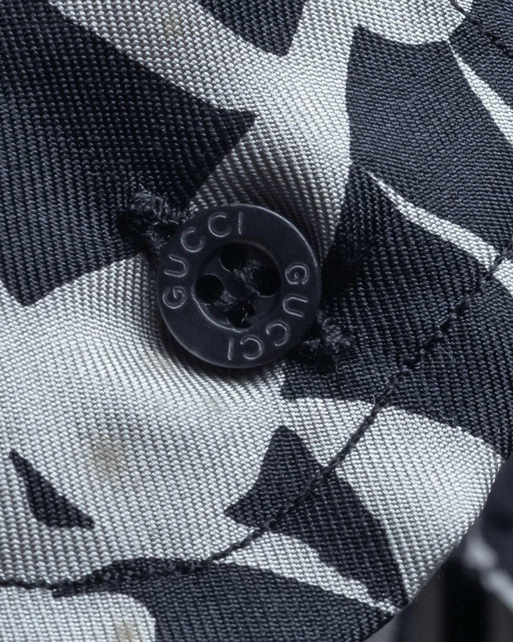 "GUCCI" Handwritten calligraphy pattern silk shirt