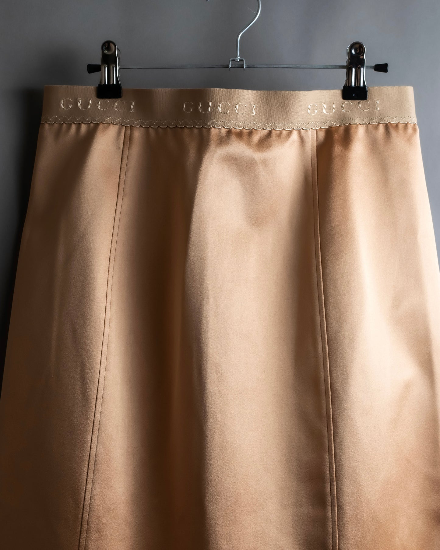 "GUCCI" 100% silk glossy cropped length skirt