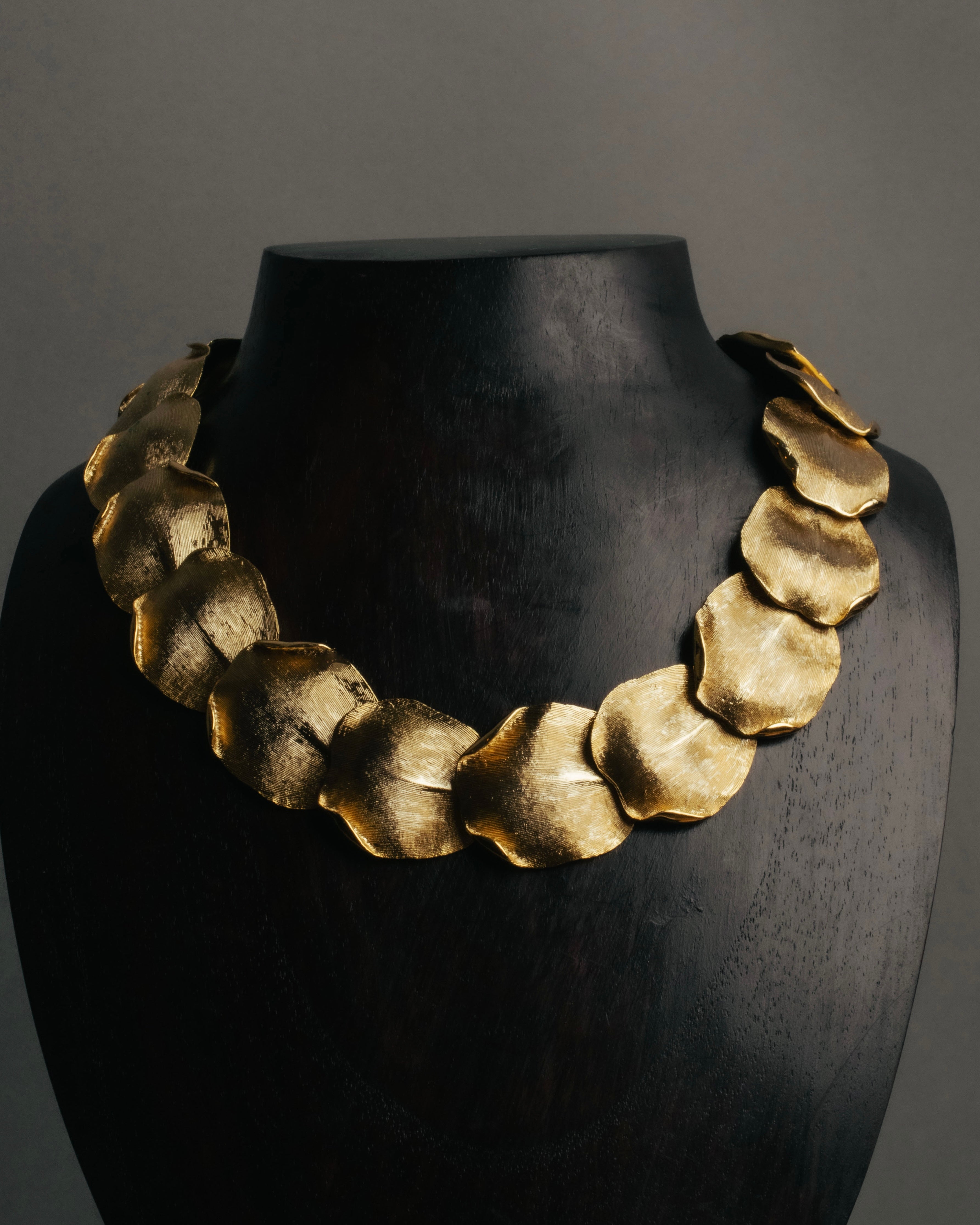 -SPECIAL- “BALENCIAGA” 2000-2012 Ghesquière era sculptural petal necklace