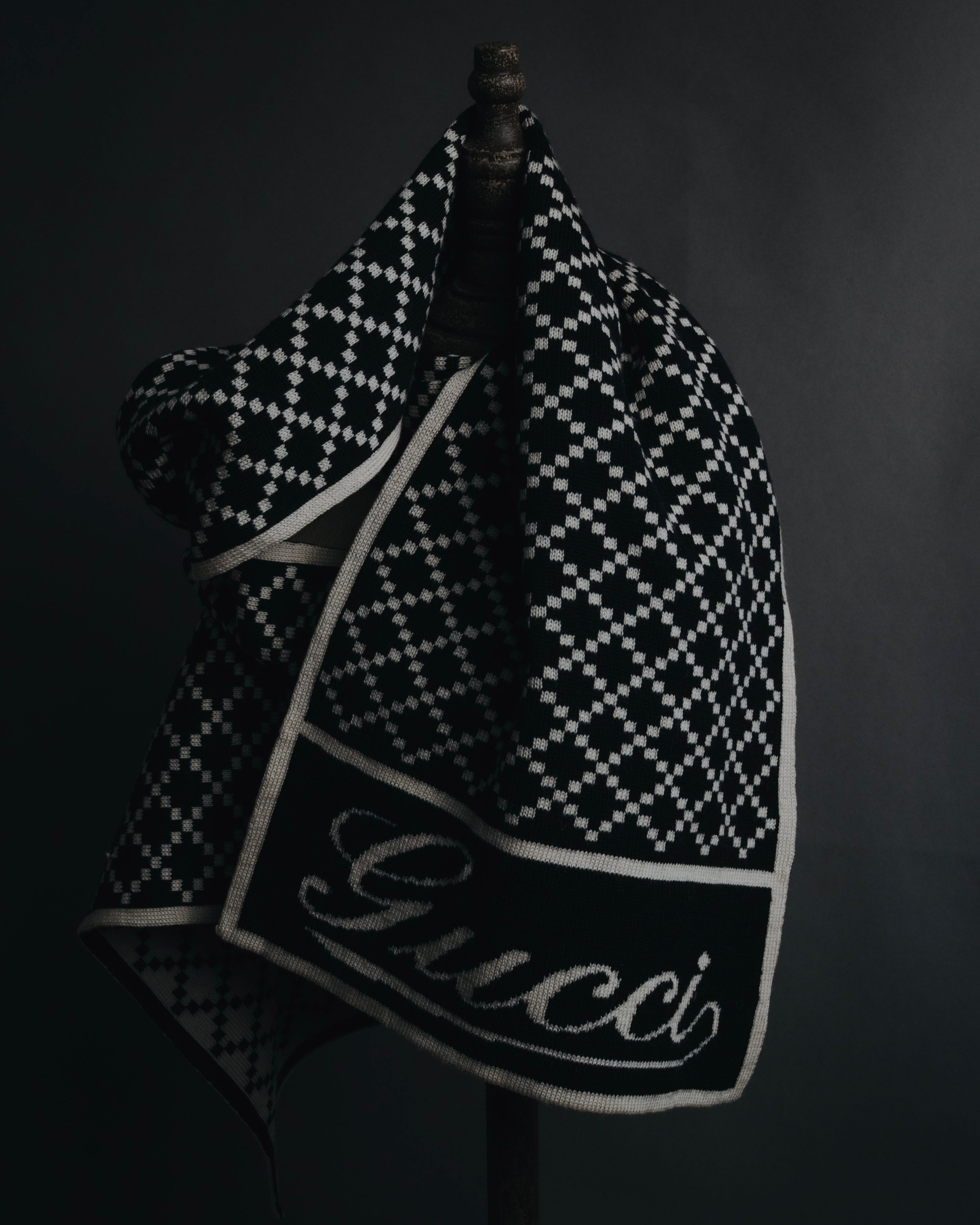 "GUCCI" 2016-2020 Script logo diamond-knit stole