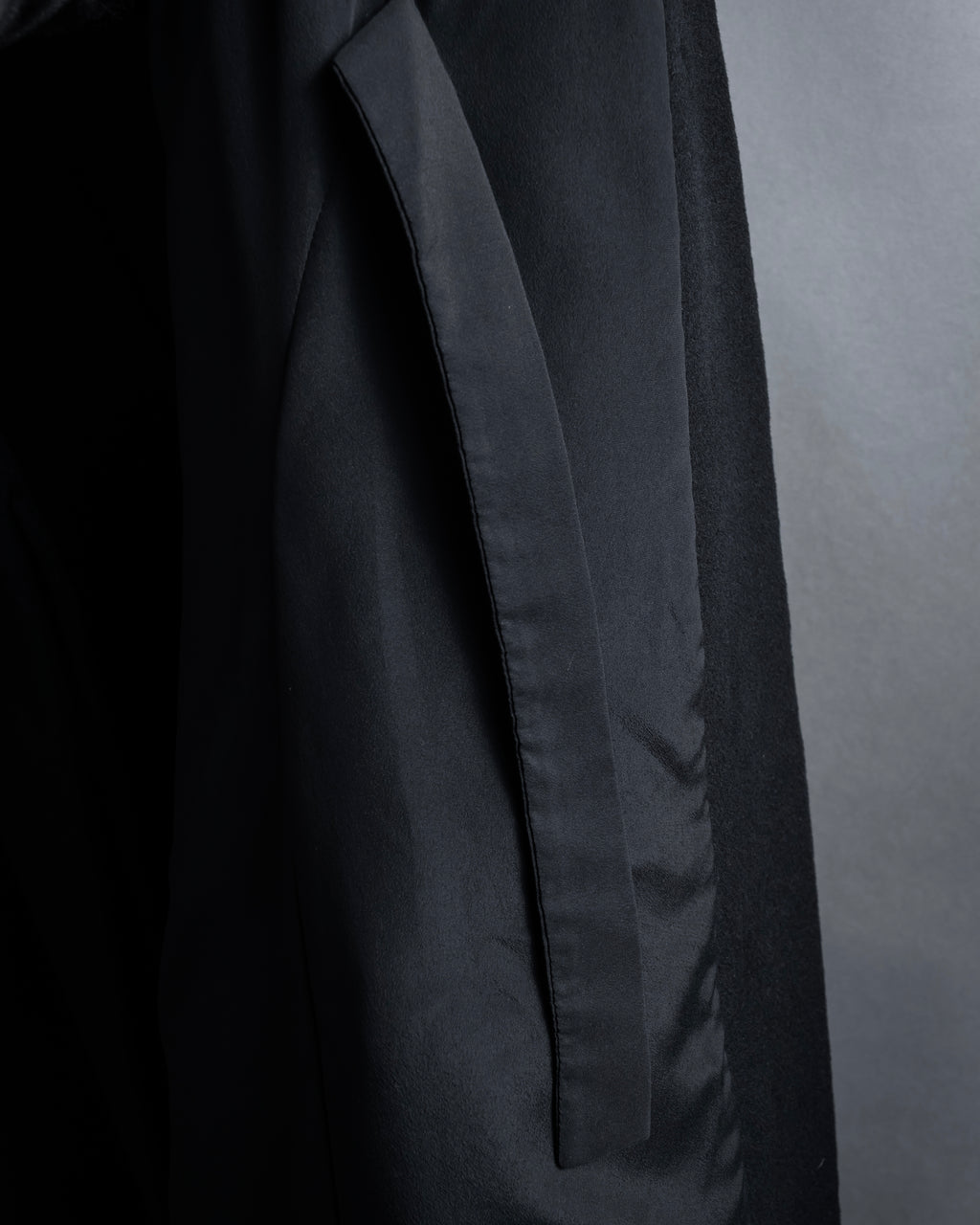 "FENDI" 00's-10's Karl Lagerfeld design shaped long coat