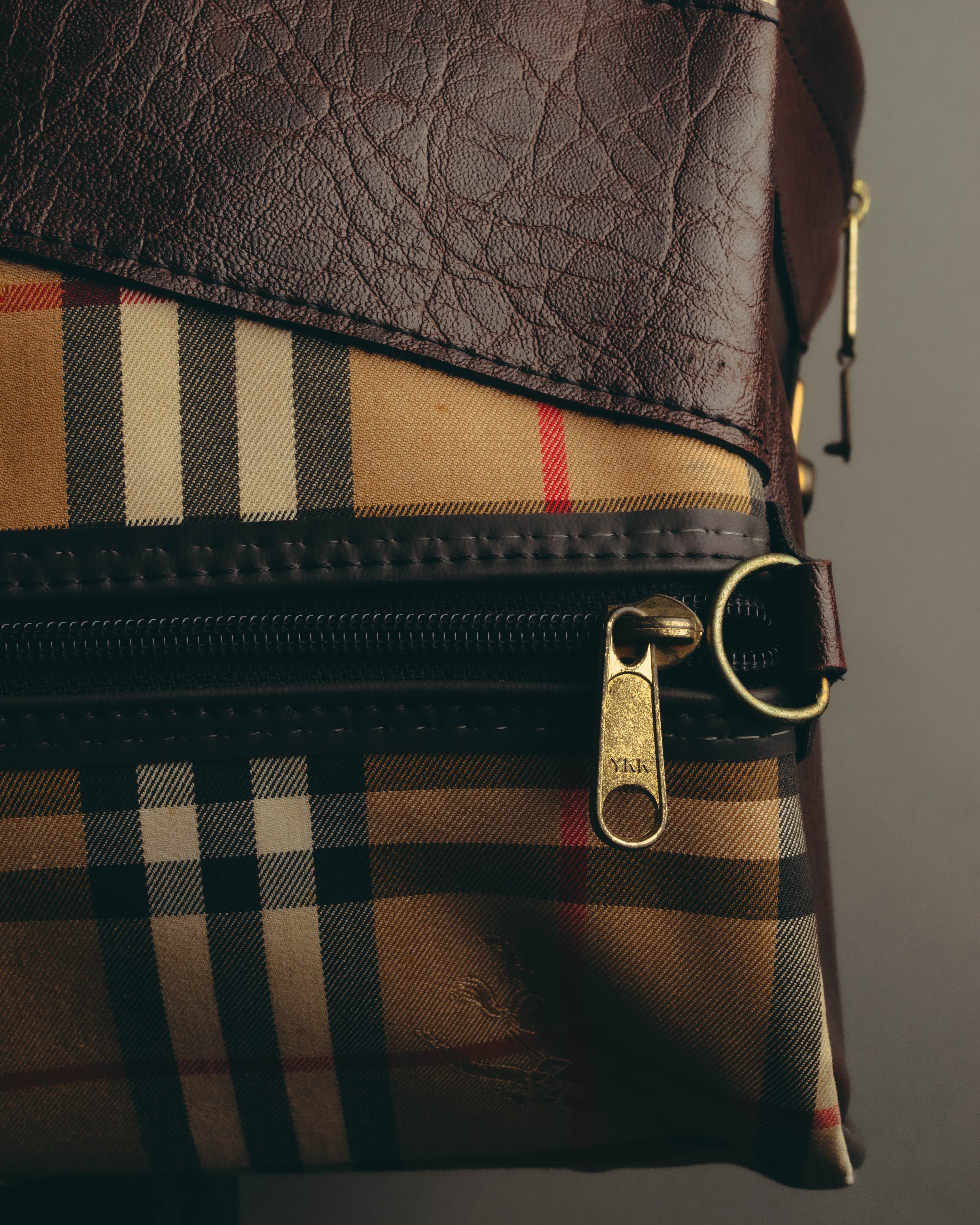 -SPECIAL- "Burberrys" 80's-90's Classic check textured leather boston bag