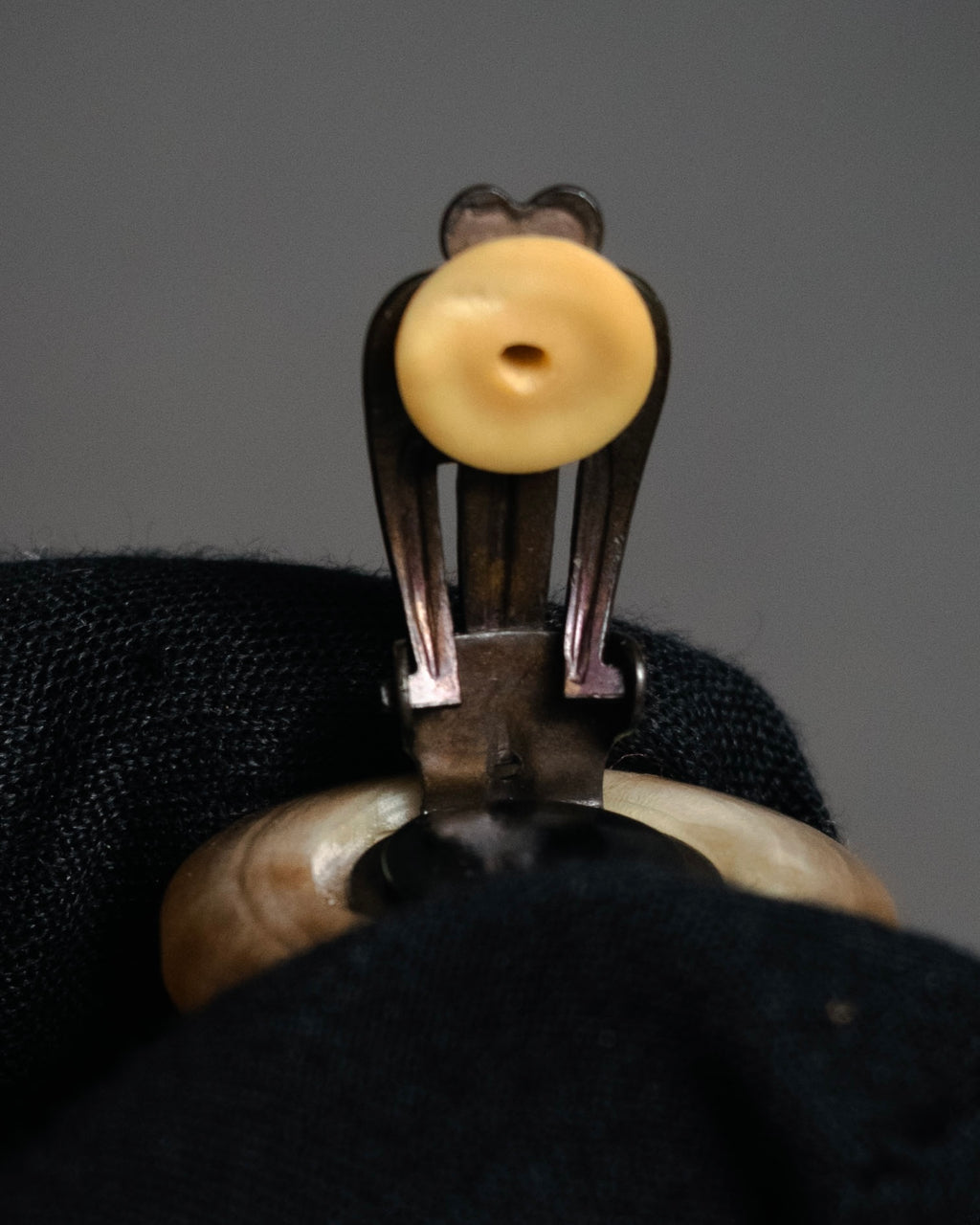 "HERMES" 90’s horn motif buffalo horn clip earrings