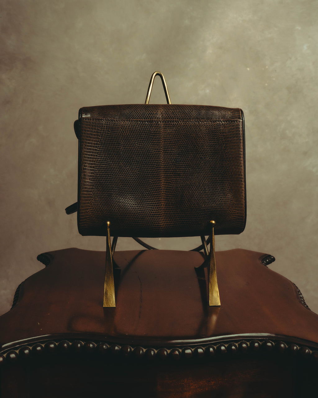 “YVES SAINT LAURENT” 80’s-90’s Sculpted flap lizard leather shoulder bag
