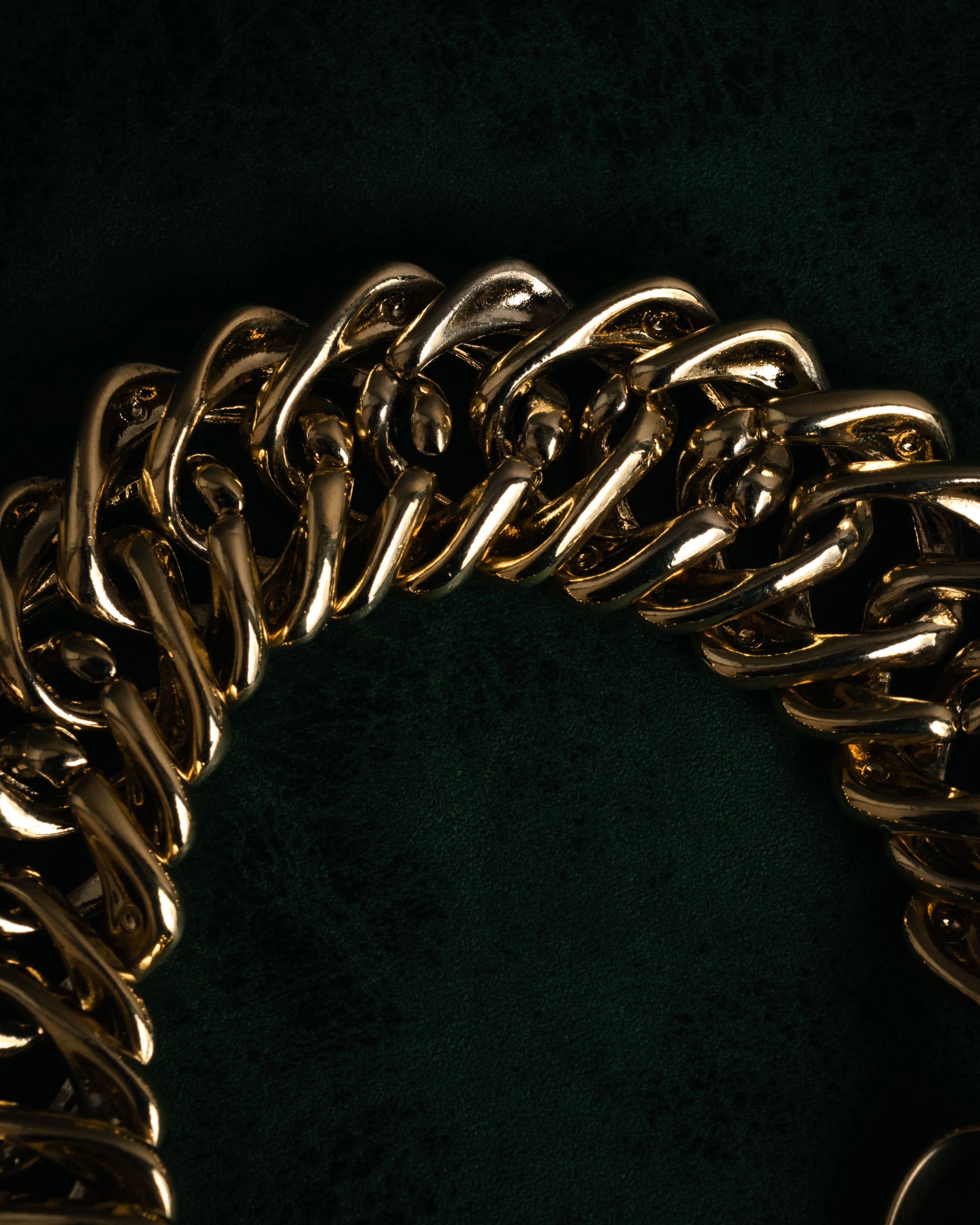 –SPECIAL– “Yves Saint Laurent” 90’s sculptural chain bracelet