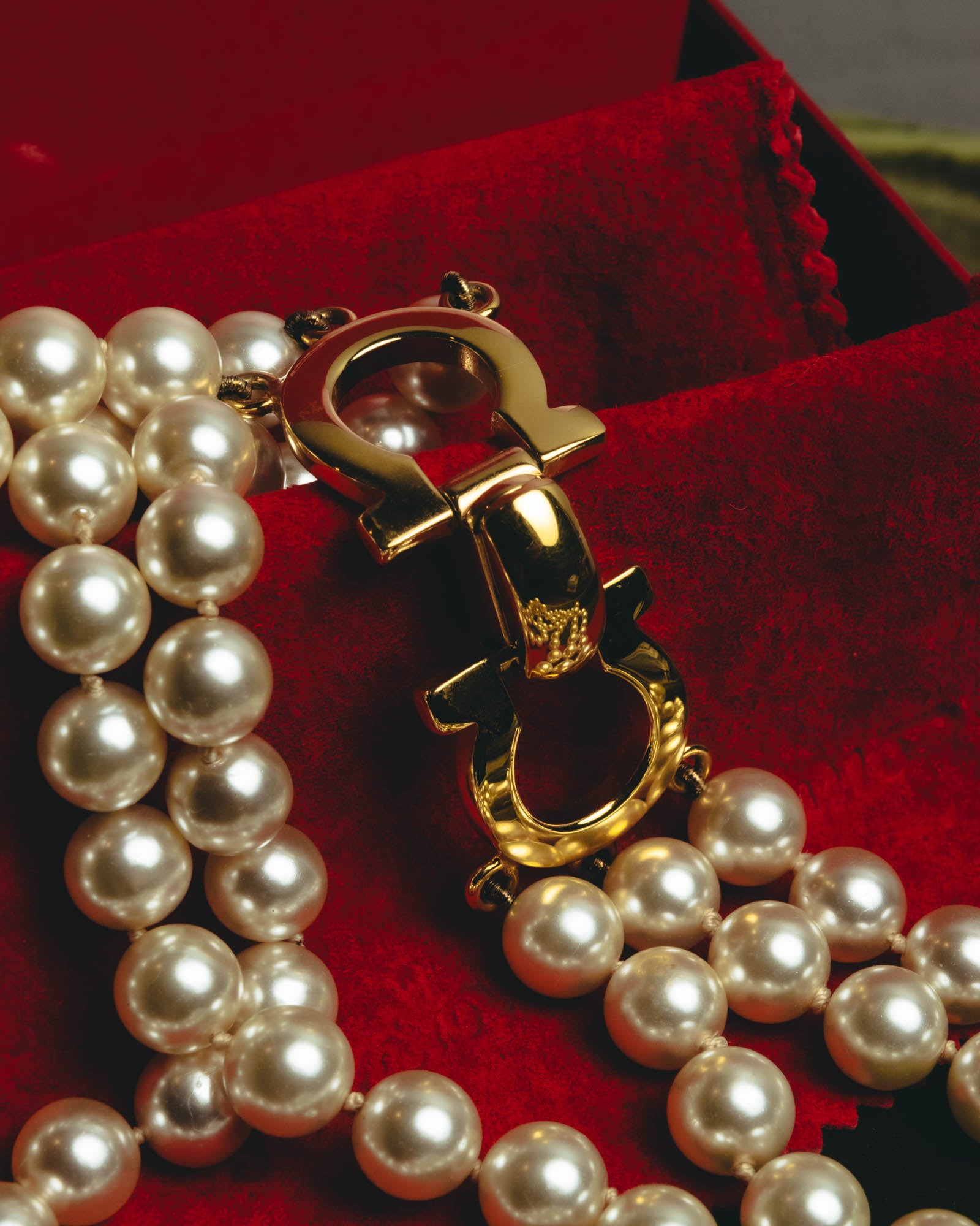"Salvatore Ferragamo" 80's-90's Gancini three-strand pearl-style necklace