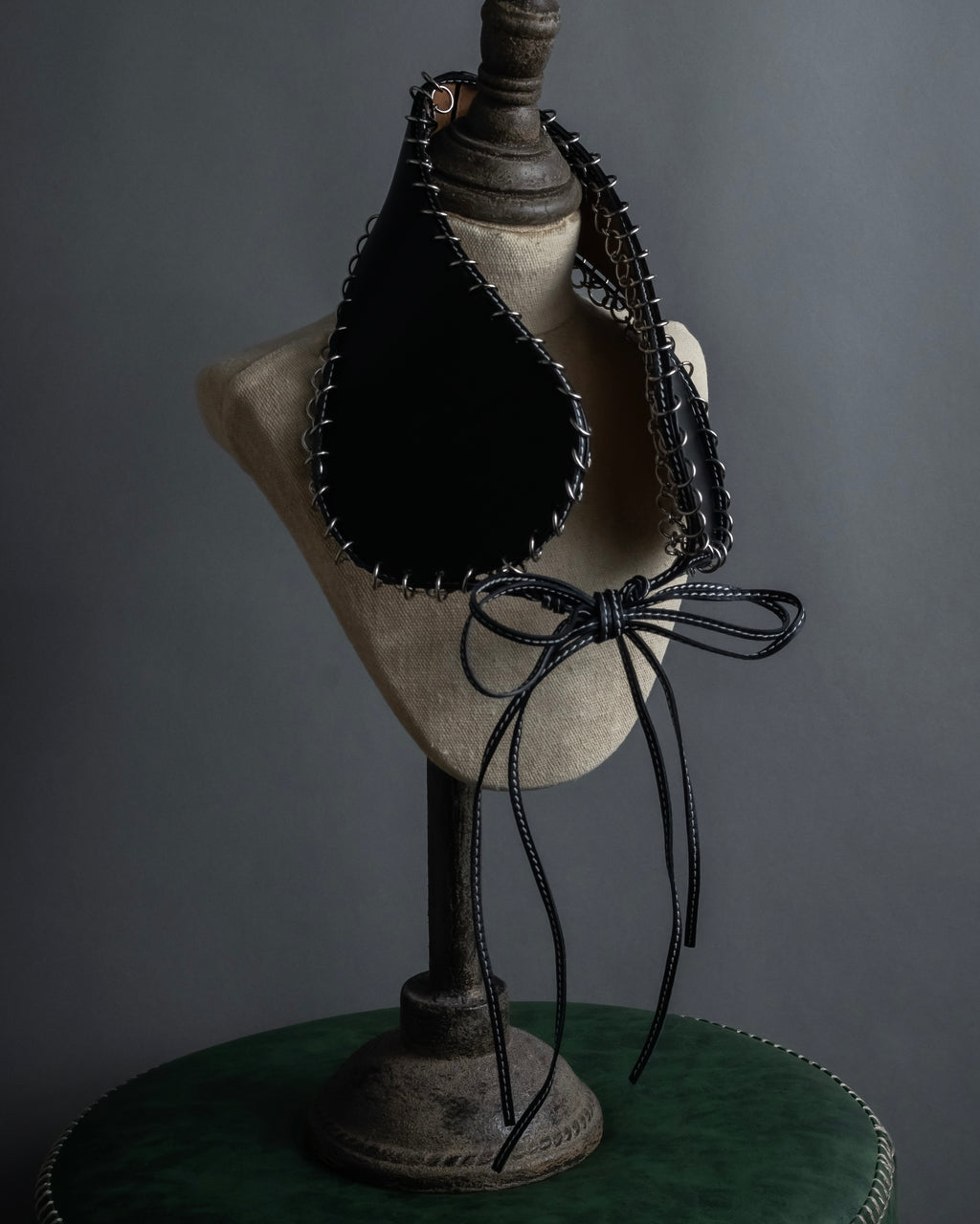 "LOEWE" Ring design leather corset necklace