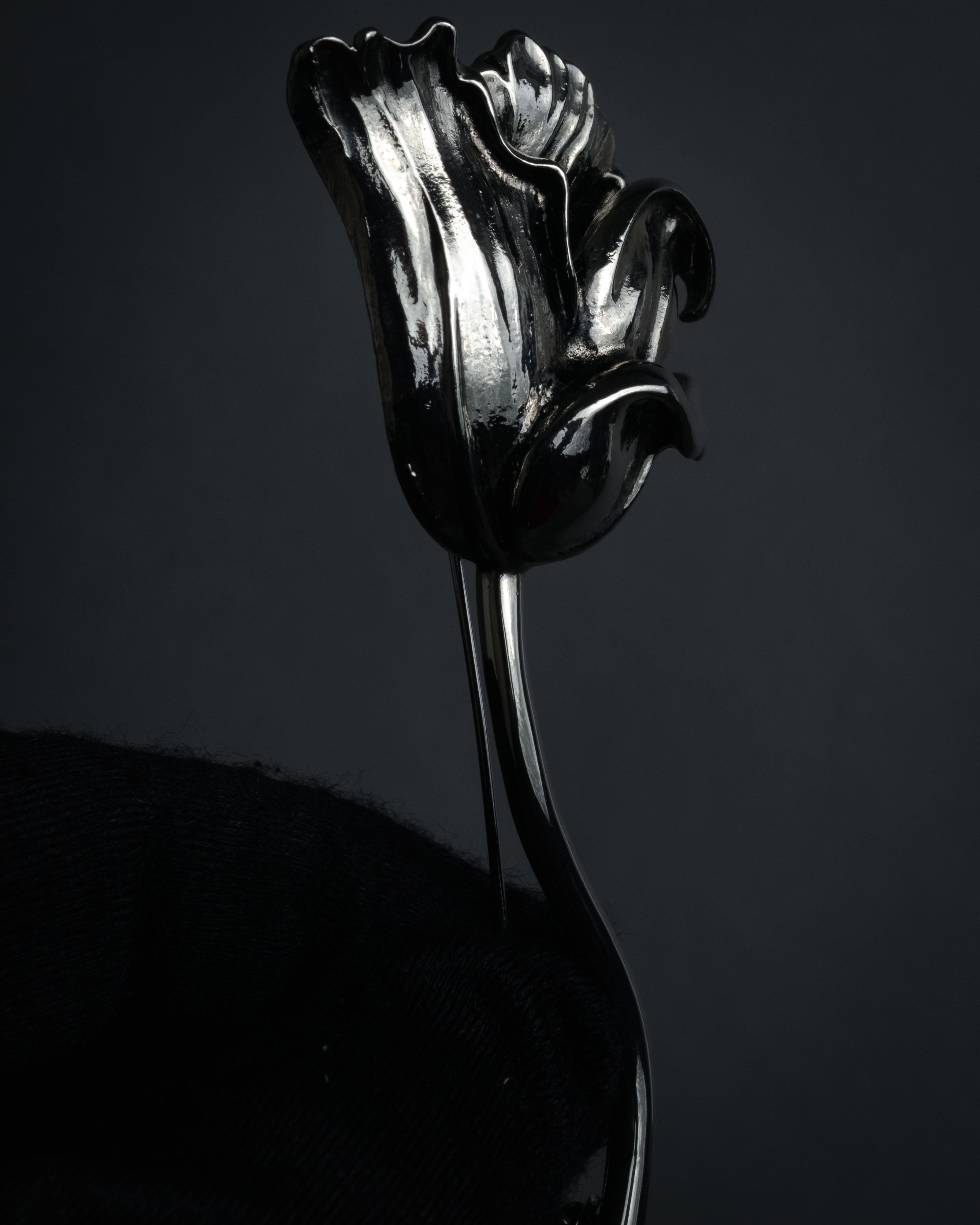 “KENZO” 90’s-00’s Botanical flower motif long brooch