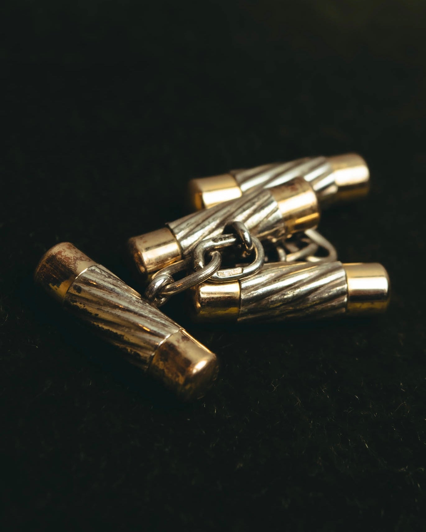 “Tiffany & Co.” 80’s-90’s Twisted bi-color chain cufflinks