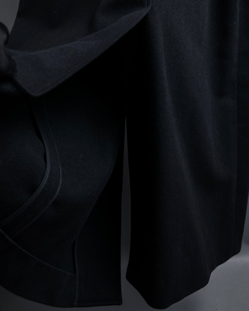 "CELINE" Hedi Slimane period metal buckle design long coat