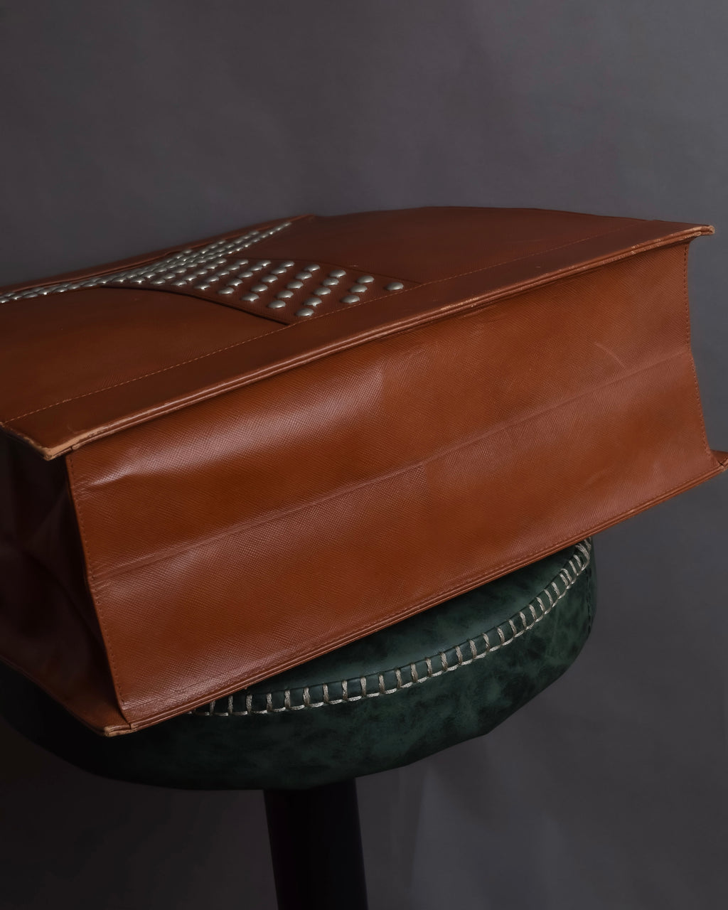 "YVES SAINT LAURENT" Studded Y design open-top leather tote bag