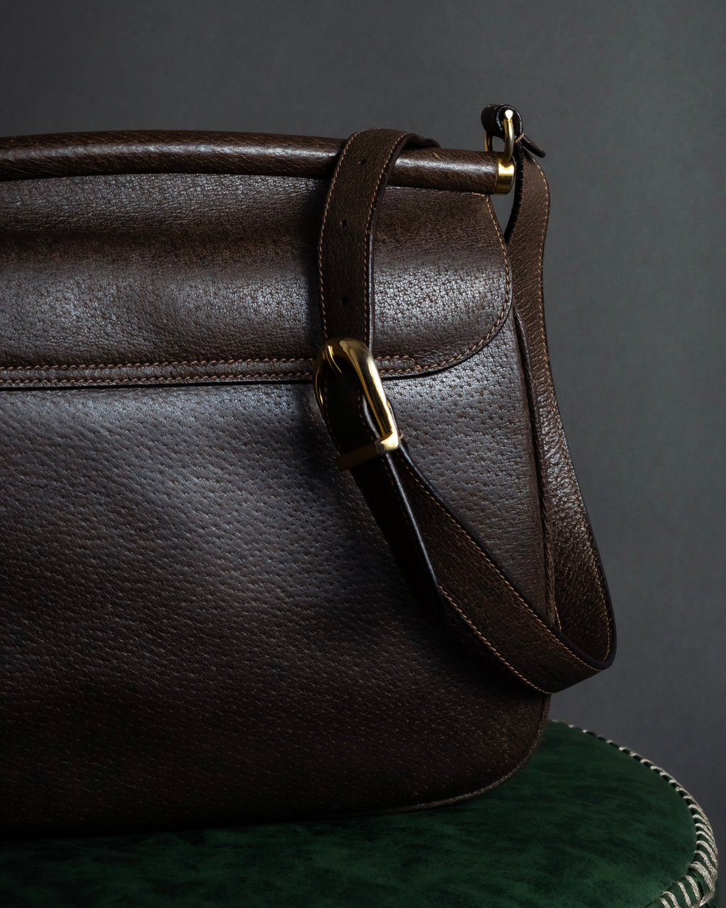 "GUCCI" Bar-shaped fastener design leather shoulder bag