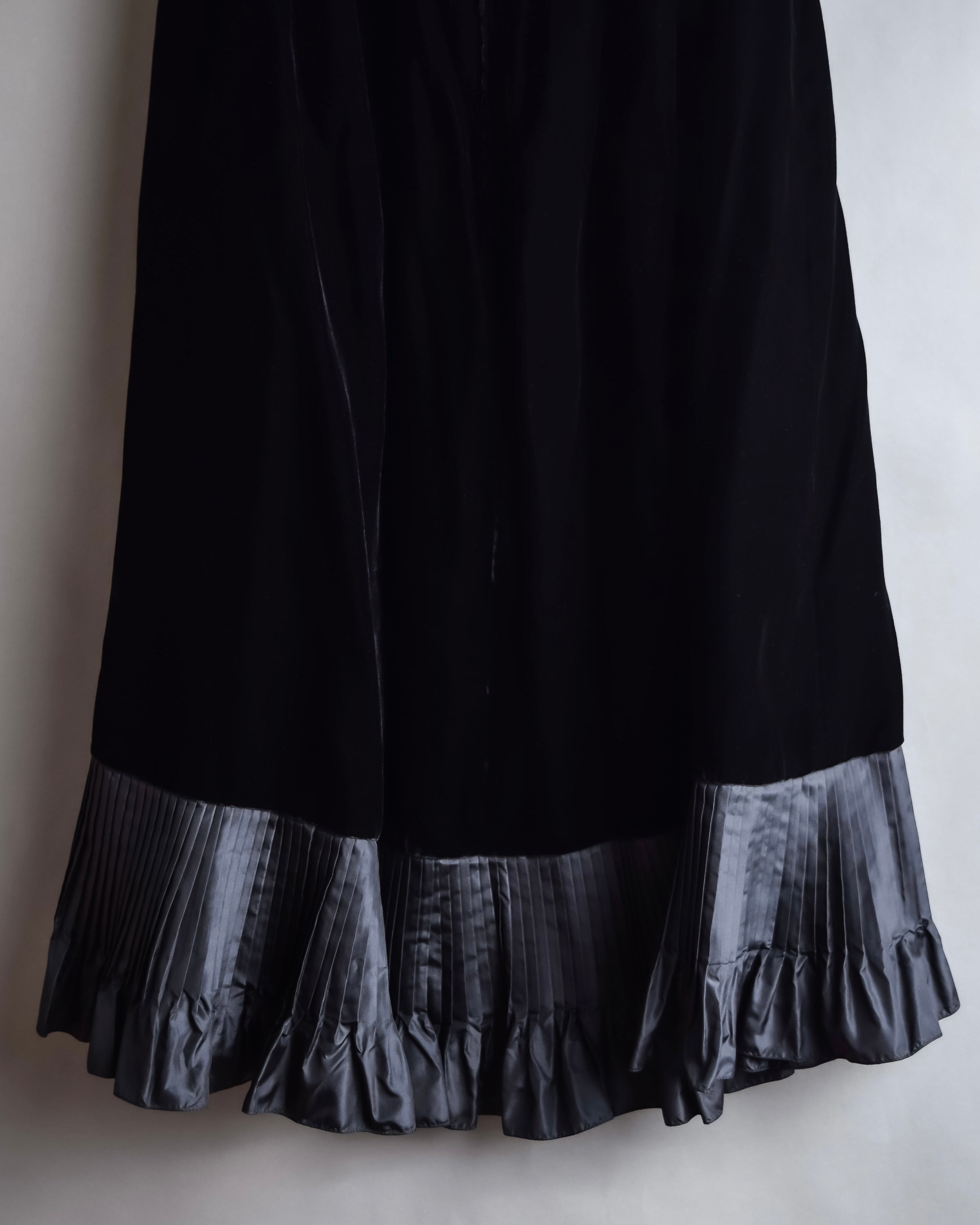 "CELINE" Pleated satin hem velvet flare skirt