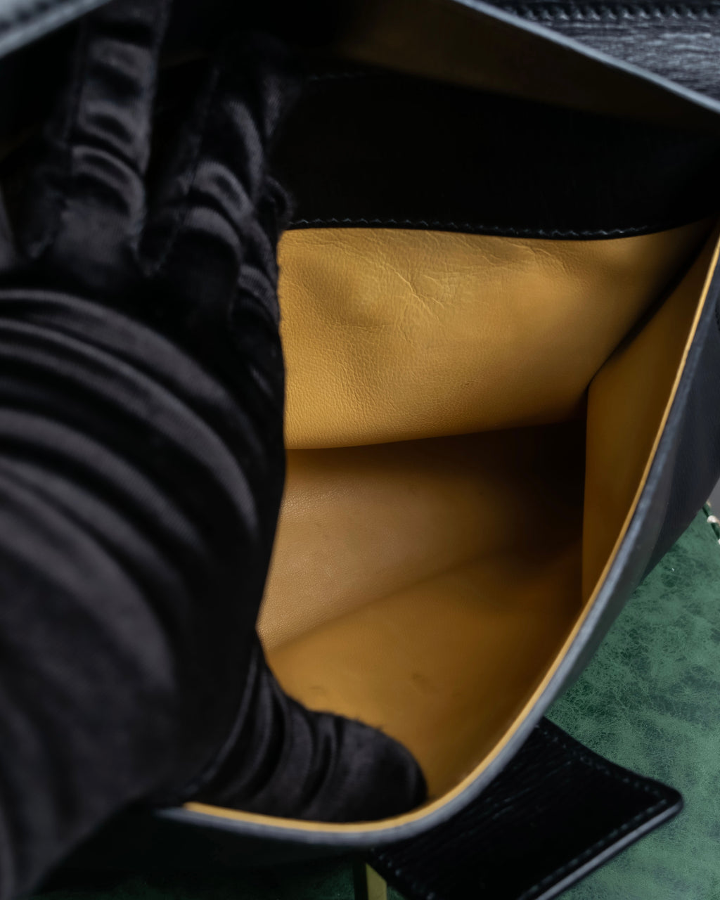 "GUCCI" Double flap design grained leather one-handle bag