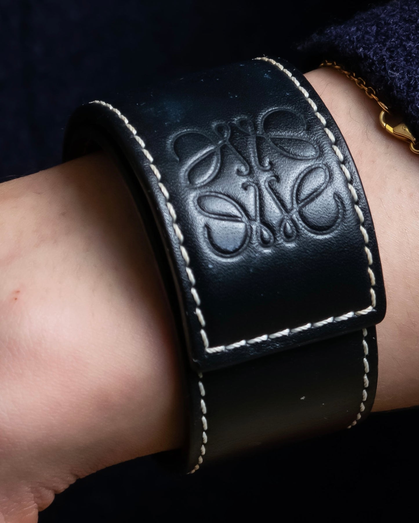 "LOEWE" Stitch accent leather bangle