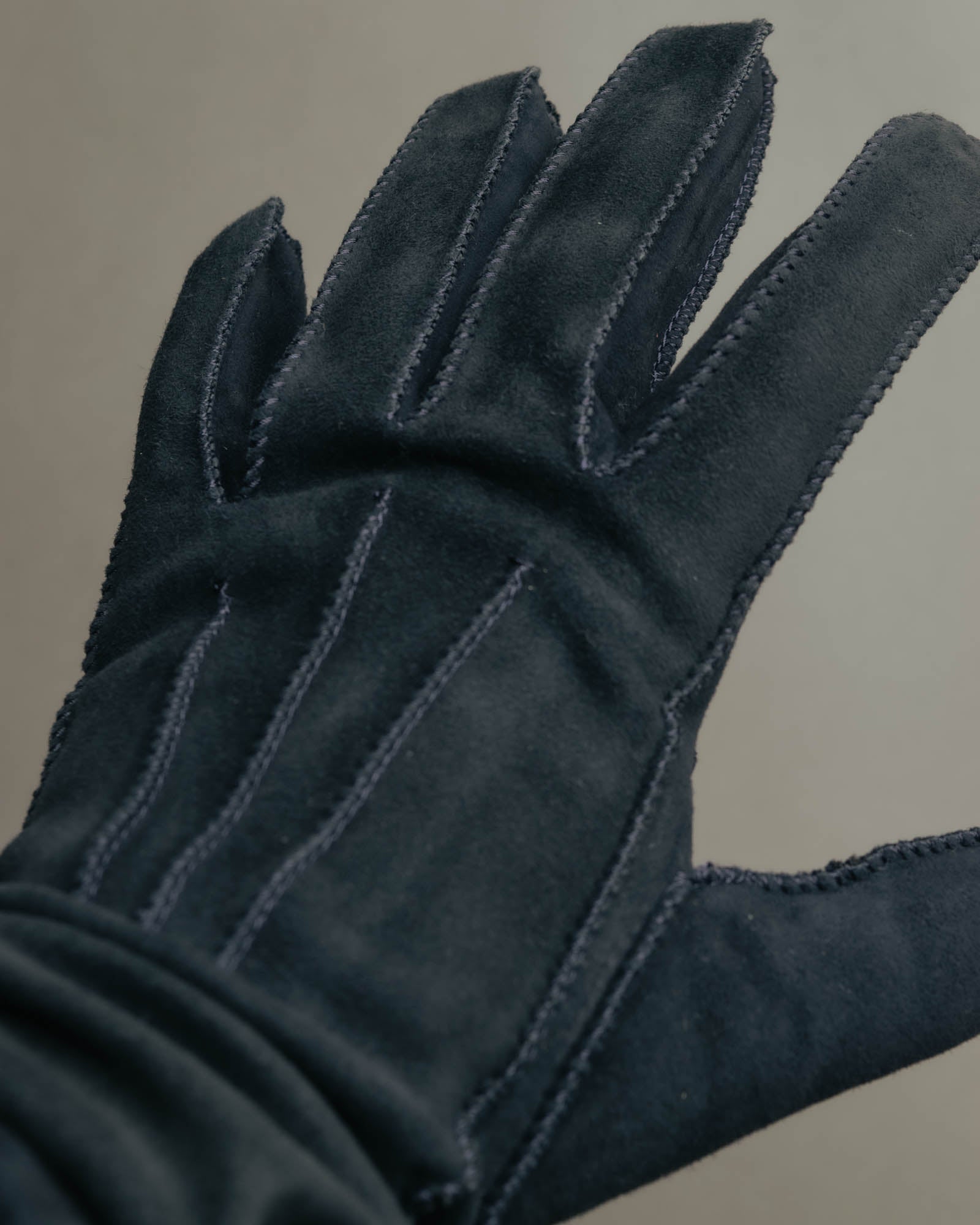 "BOTTEGA VENETA" 00's-10's Elegant suede long gloves