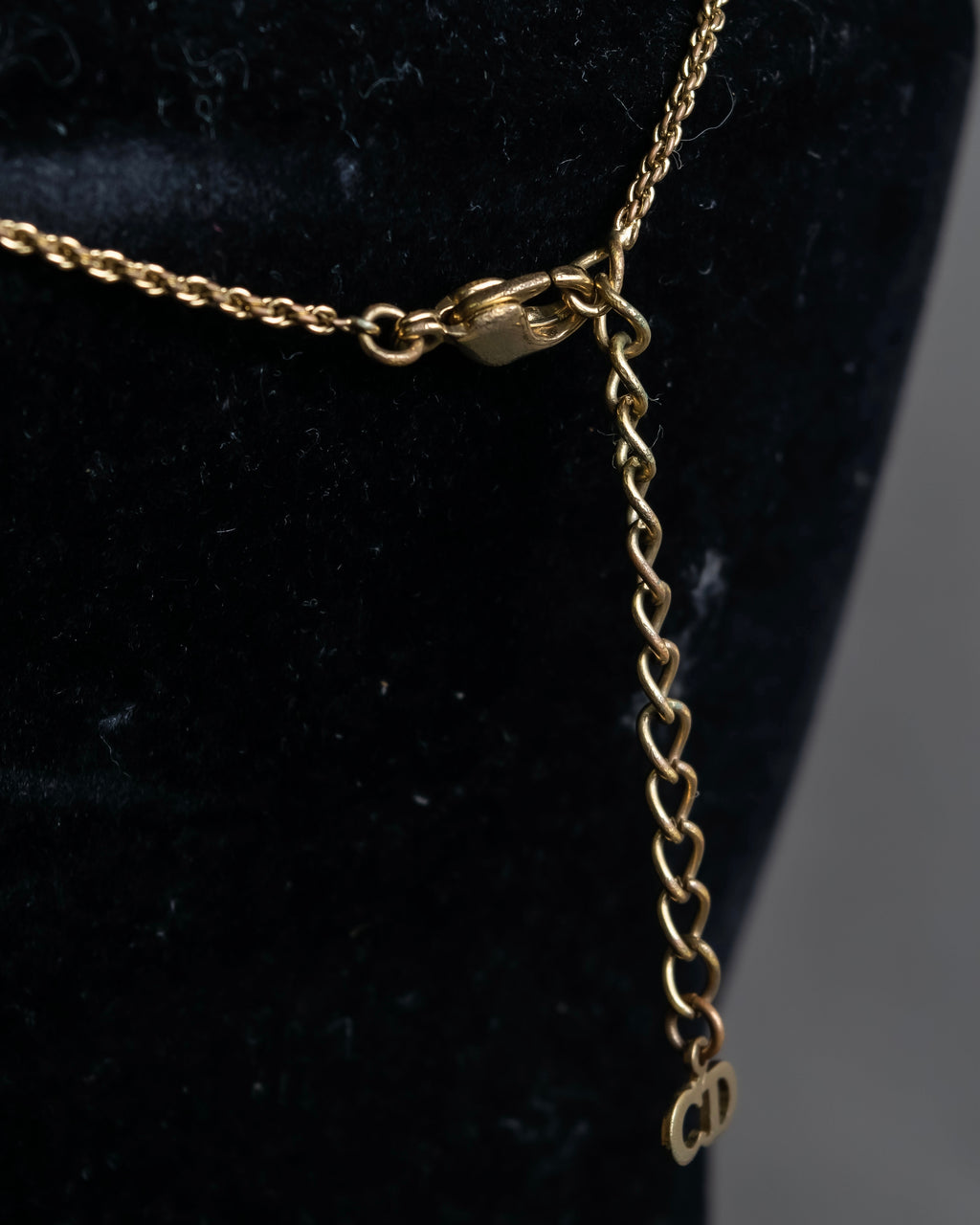 "Christian Dior" Rope ribbon motif gold necklace