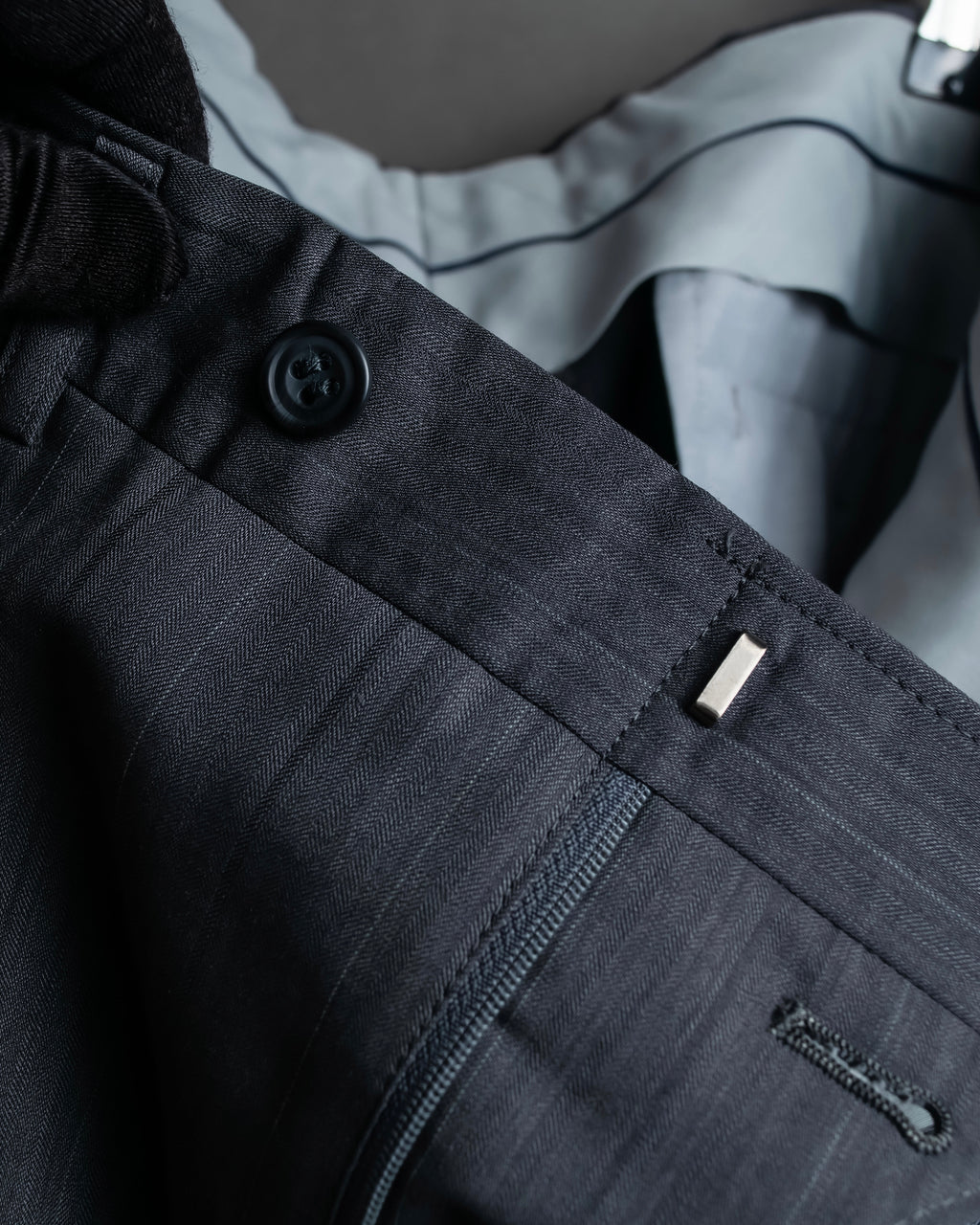 "CHRISTIAN DIOR MONSIEUR" Shadow stripe pattern classical formal detail set up