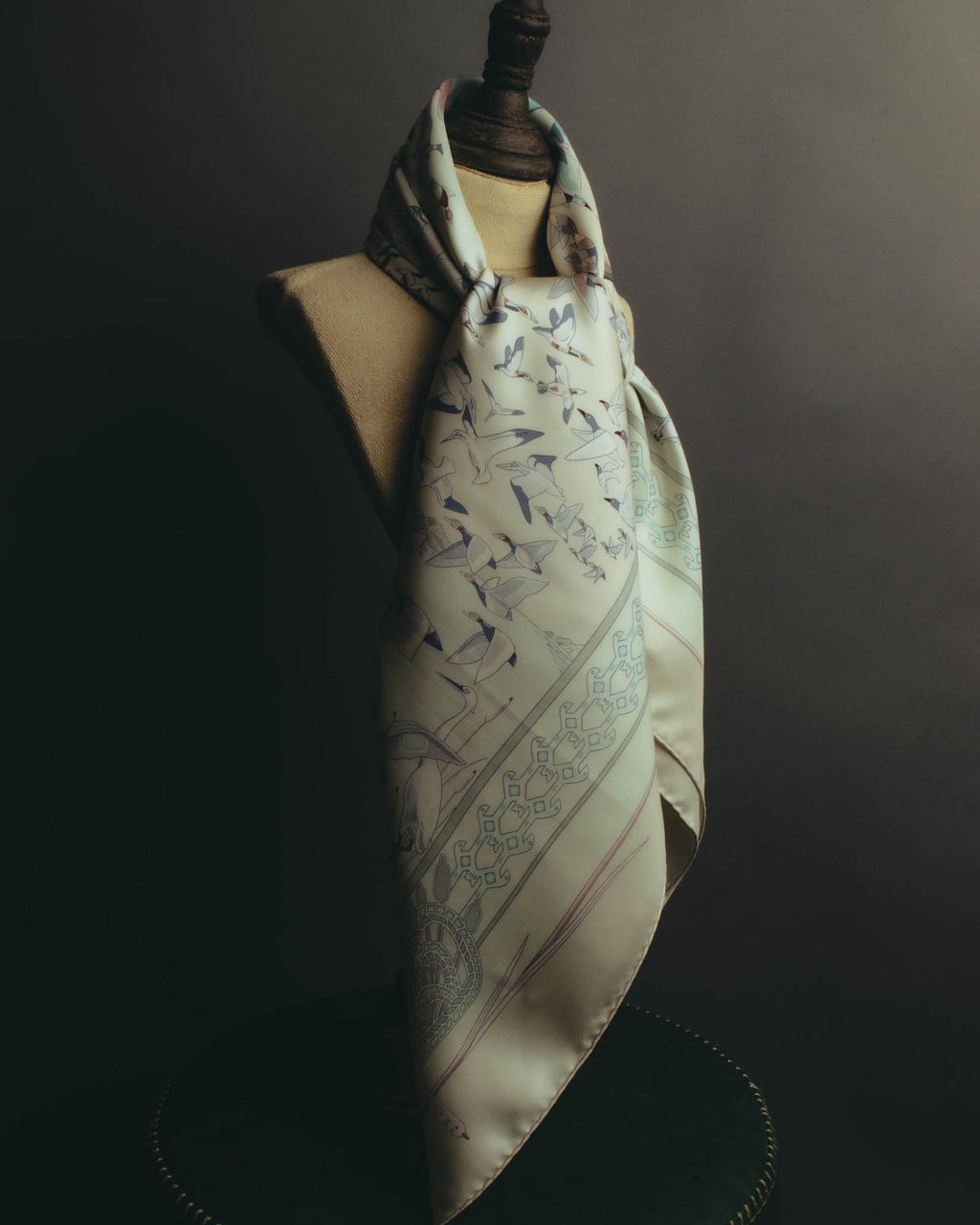 "Hermès" 00's Pastel bird print silk scarf