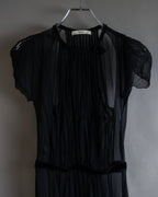 "PRADA" Gathered ribbon design puff sleeve dress