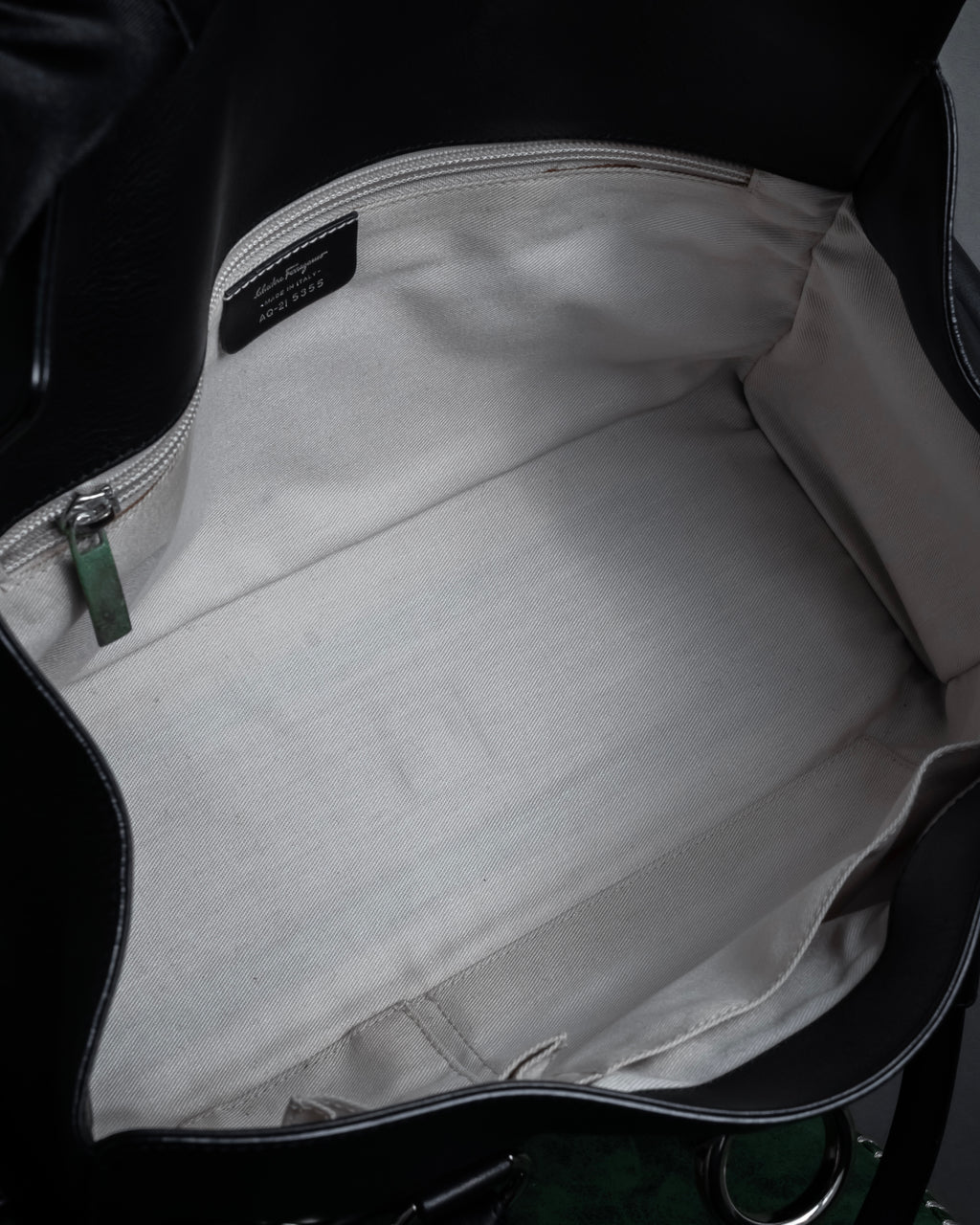 "Salvatore Ferragamo" Gancini motif design leather bowling bag