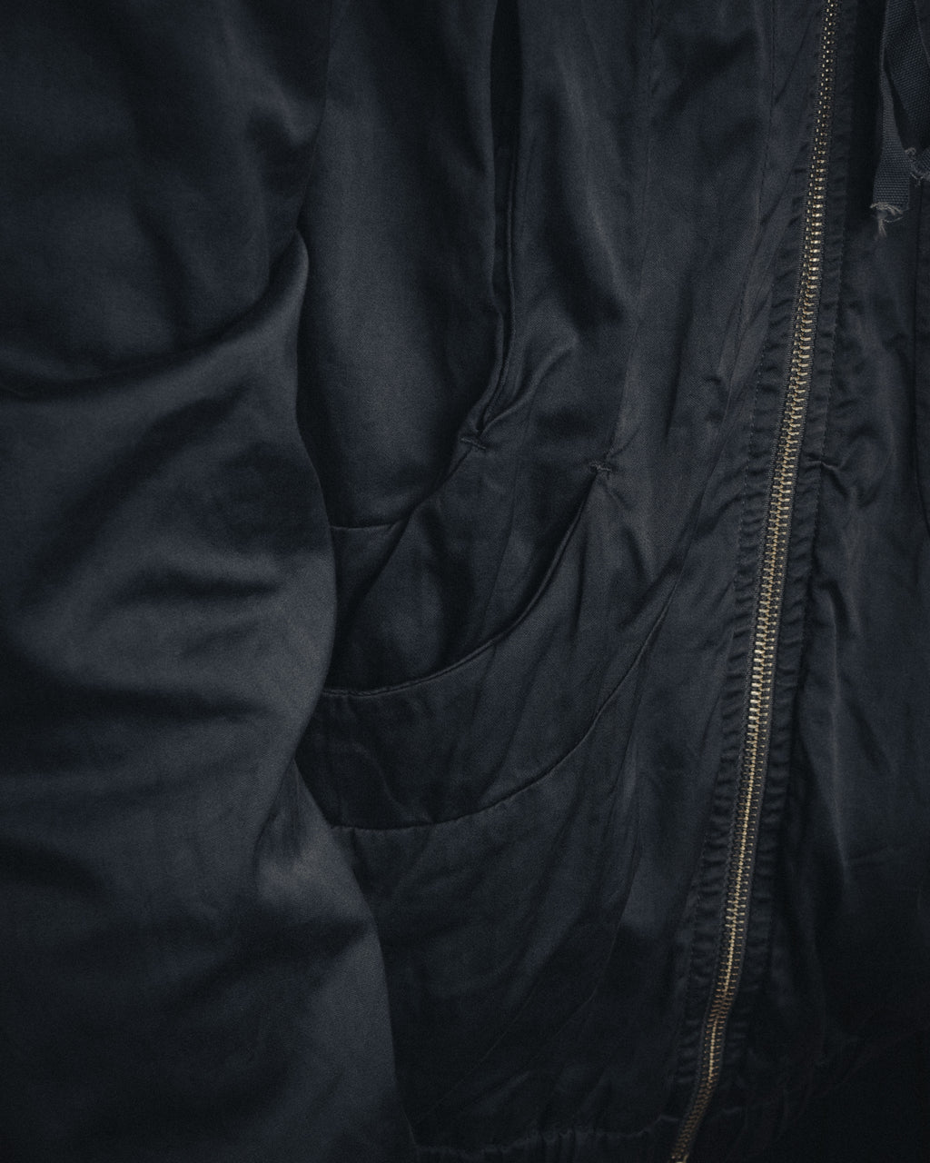 –SPECIAL– “Maison Martin Margiela” 2000’s 6 pockets garment dyed bomber jacket